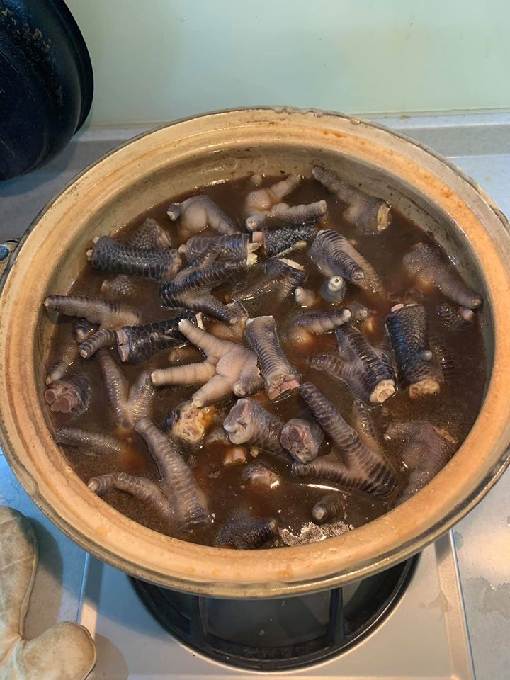 雞腳滷40分鐘。