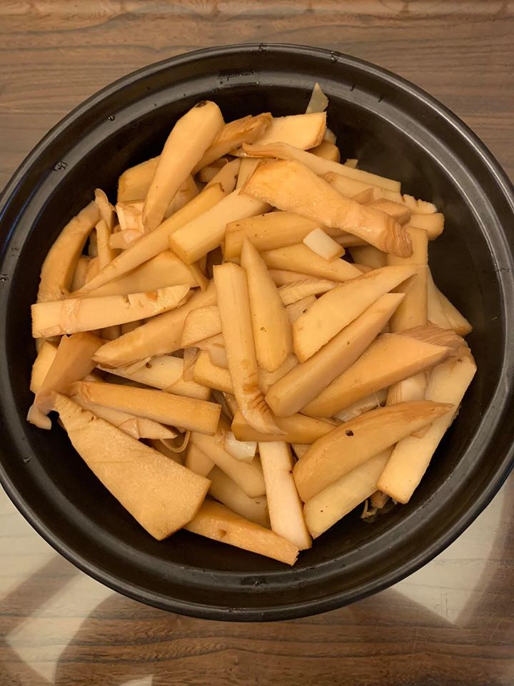 爽脆的滷竹筍。