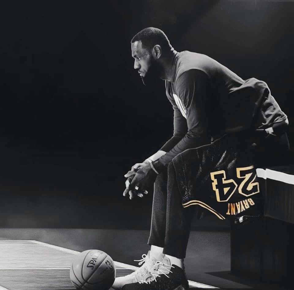詹姆士在社群網站上發文向好友科比喊話。(翻攝自LeBron James臉書)