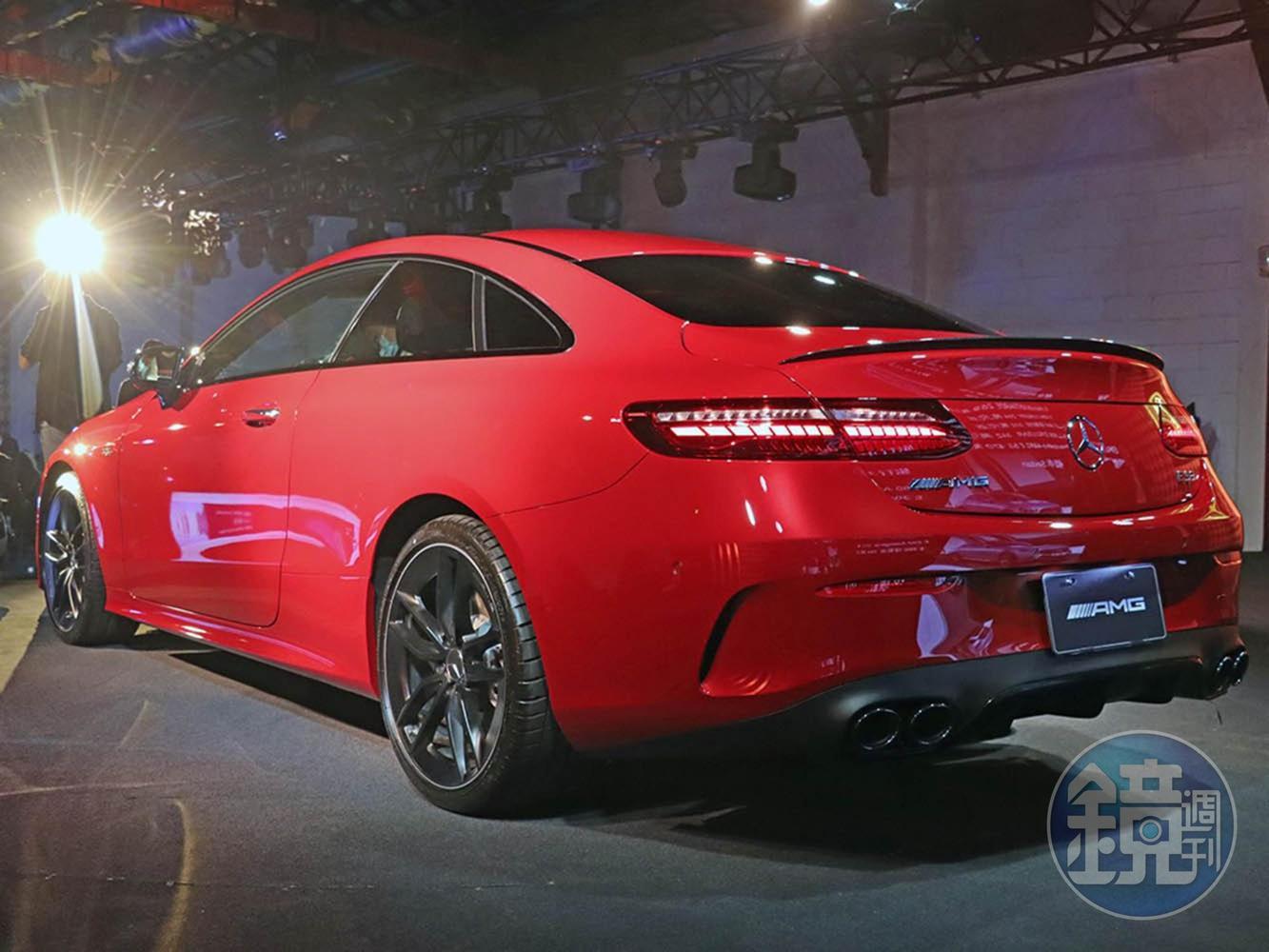 E-Class Coupe售價從292萬起。