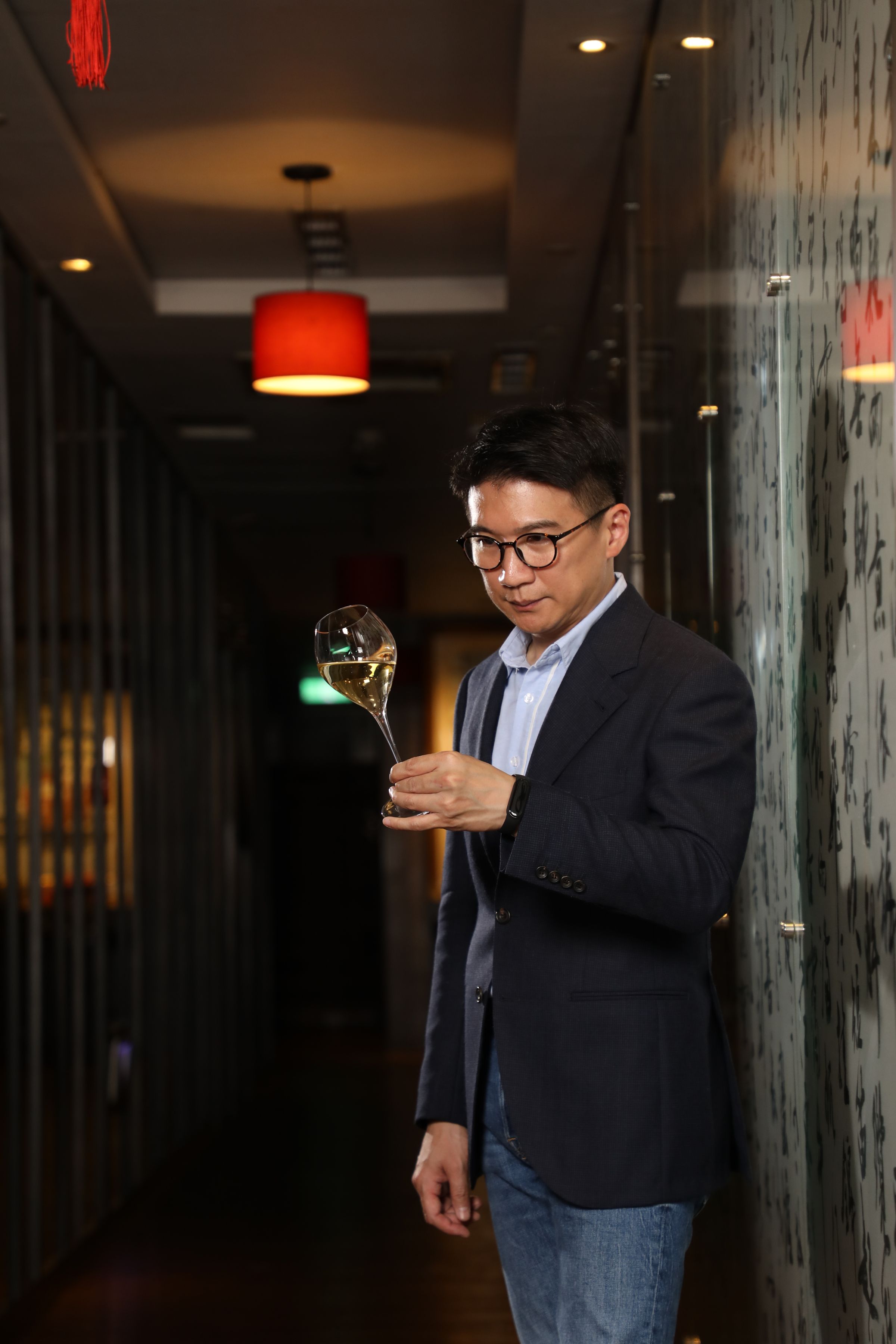 大三元酒樓董事總經理吳東璿（Charles）從去年逐步試酒，篩選的香檳風格平易近人。
