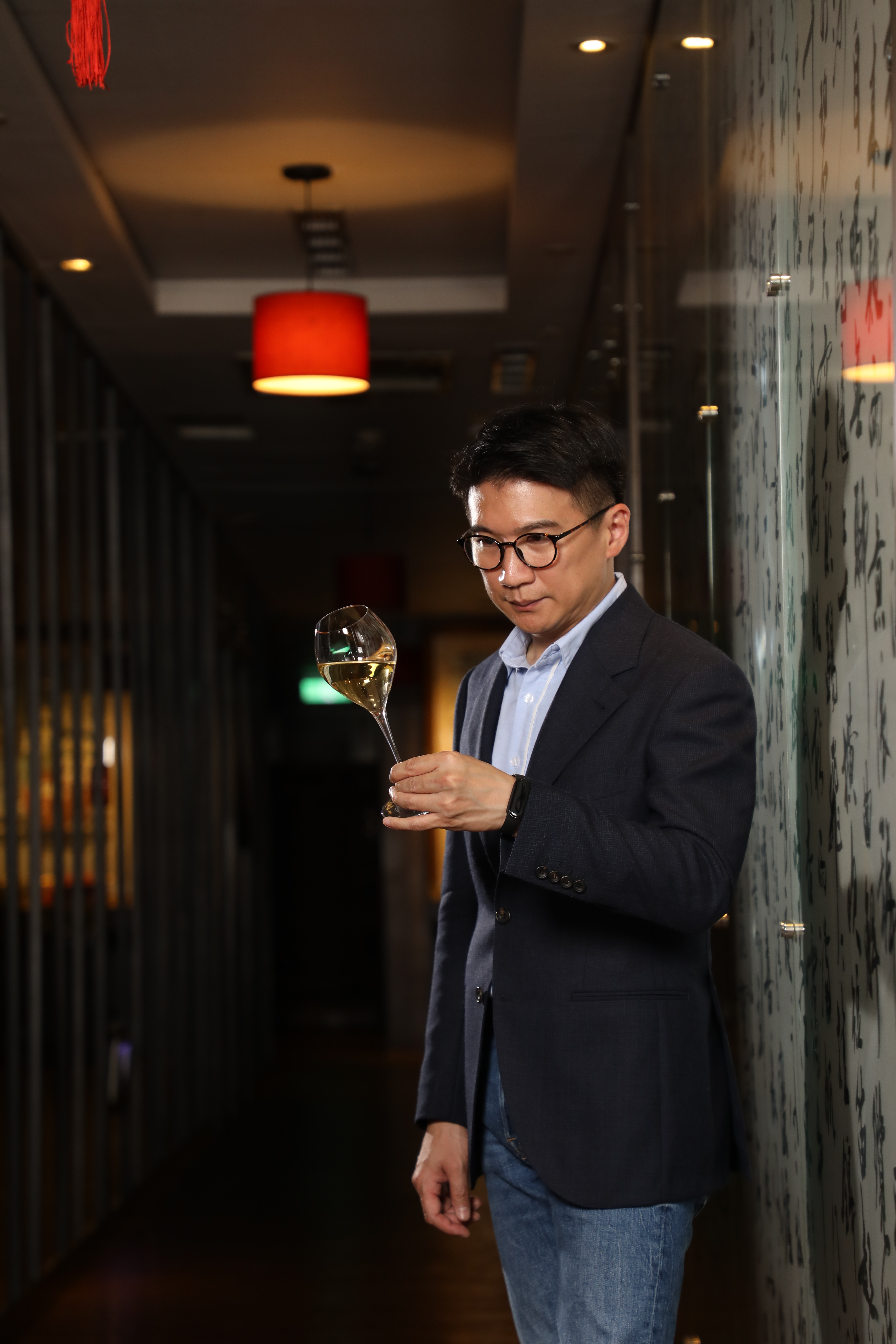 大三元酒樓董事總經理吳東璿（Charles）從去年逐步試酒，篩選的香檳風格平易近人。