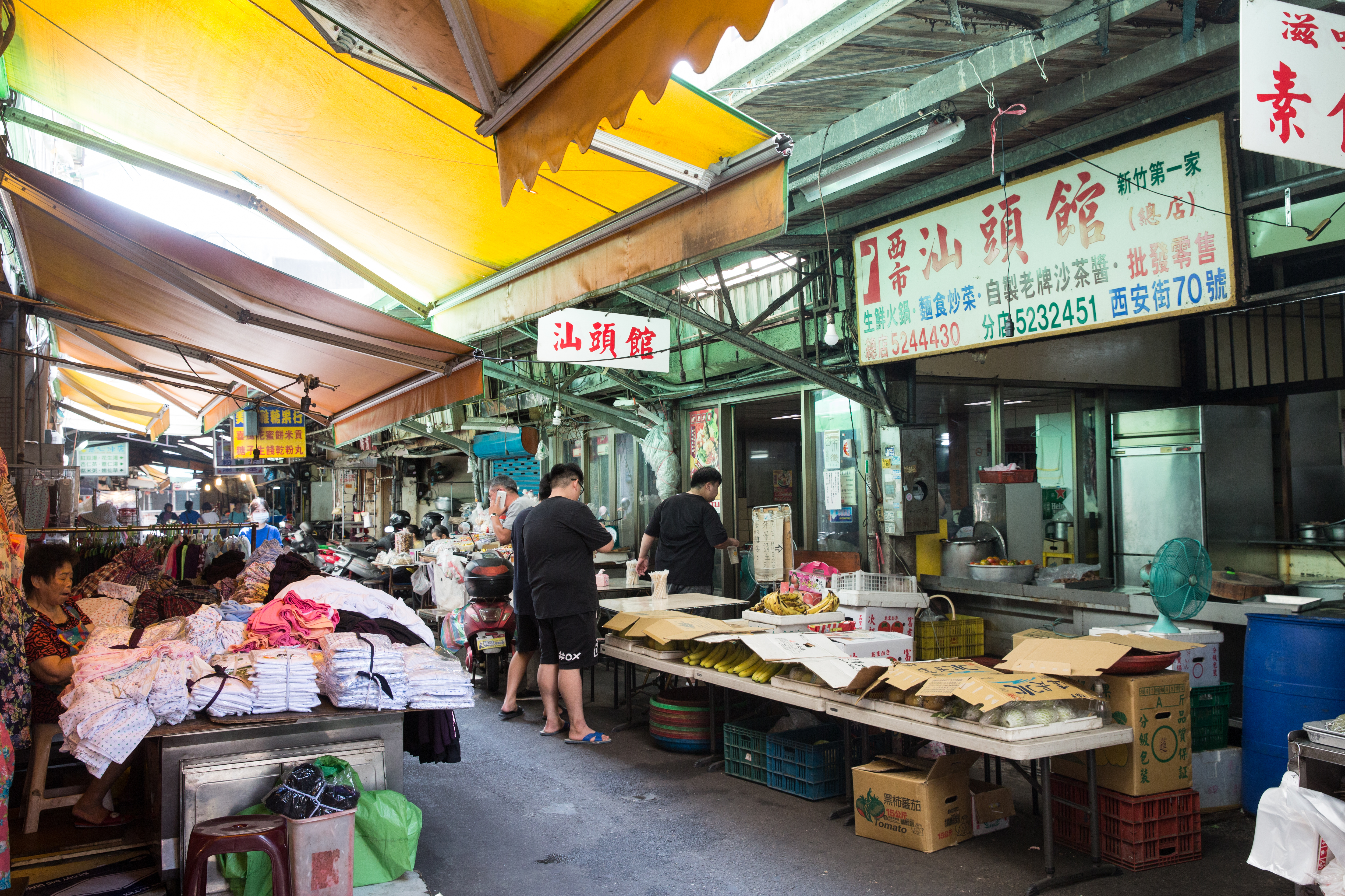 西市汕頭館位於新竹城隍廟附近，至今開業超過一甲子。