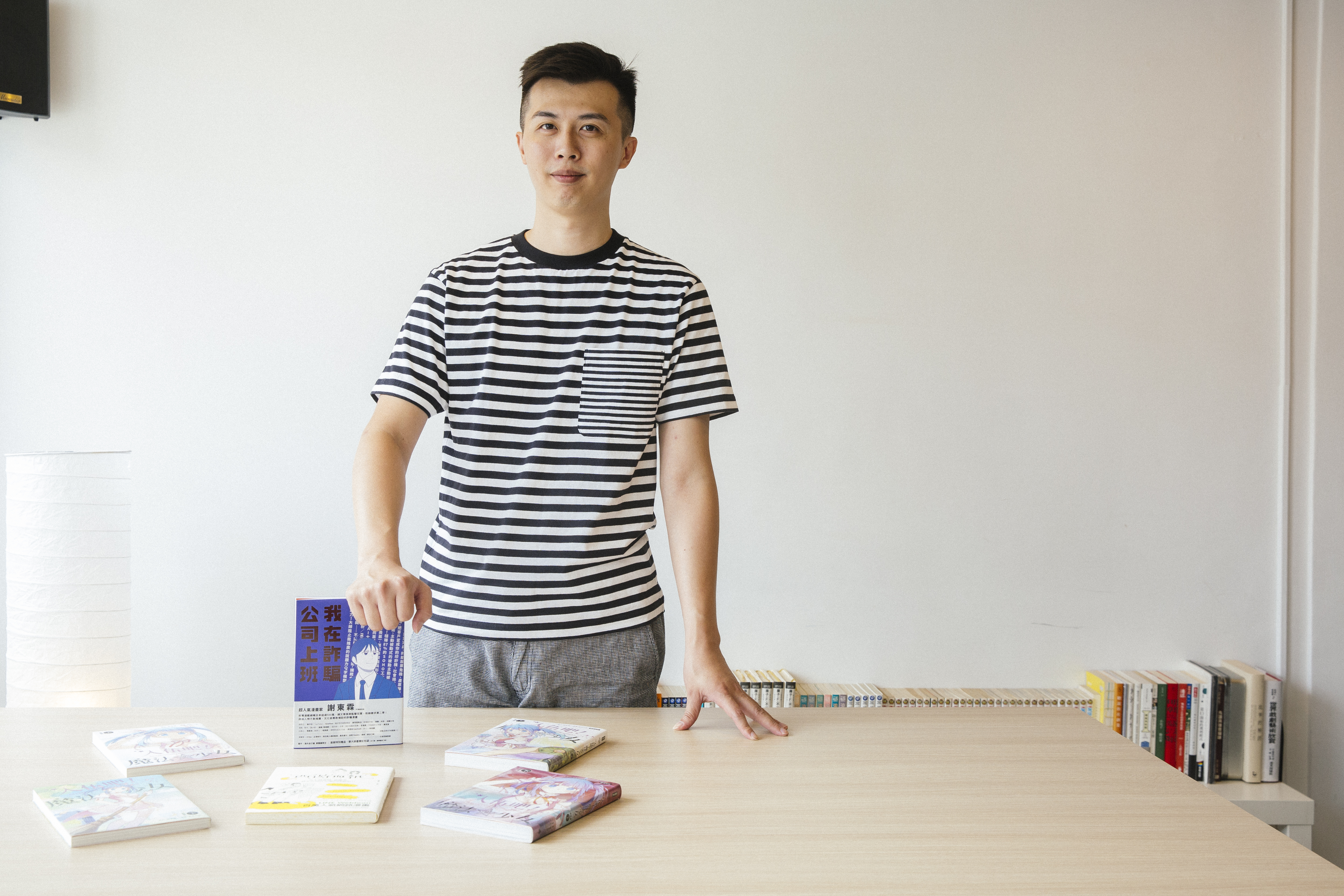 稿費收入加上小額贊助，謝東霖目前的月收入已達一般公司主管的薪水。