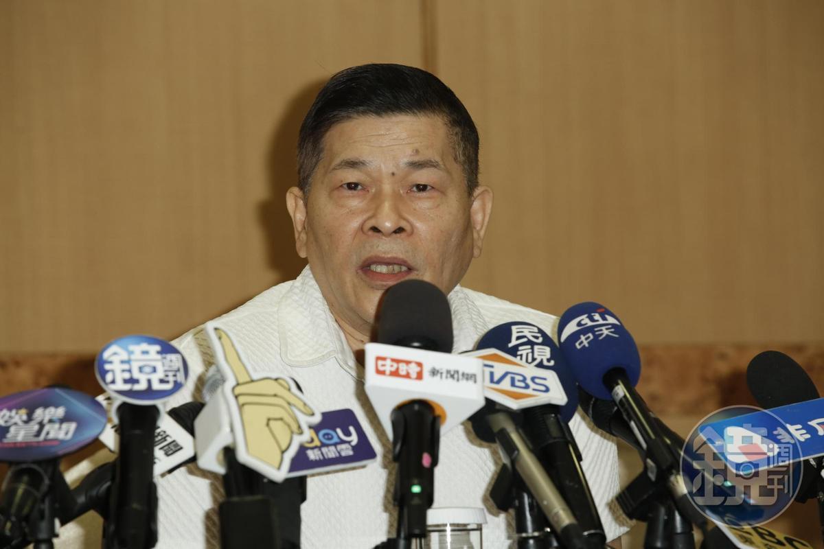 澎恰恰2005年捲入光碟案,名聲錢財二失,隔年復出後還奪下金鐘主持人獎。