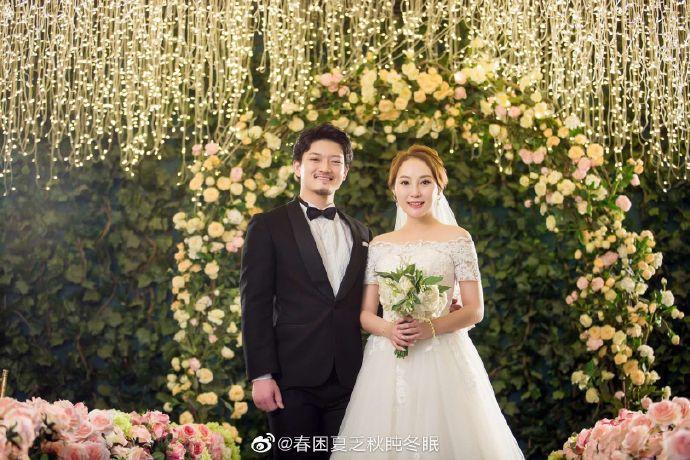 遭爆偷吃的日籍人夫將老婆封鎖避不見面,讓妻子氣得將抓姦影片po網。(翻攝自微博@春困夏乏秋盹冬眠)
