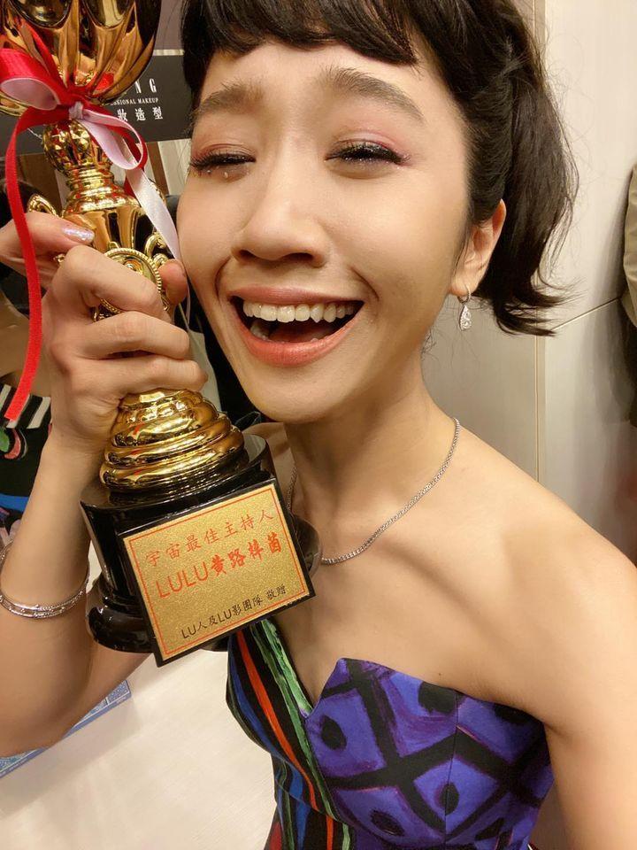 今年,Lulu獨自擔綱第30屆金曲獎頒獎典禮主持人,成為金曲獎有史以來最年輕的典禮主持人。(翻攝自Lulu臉書)