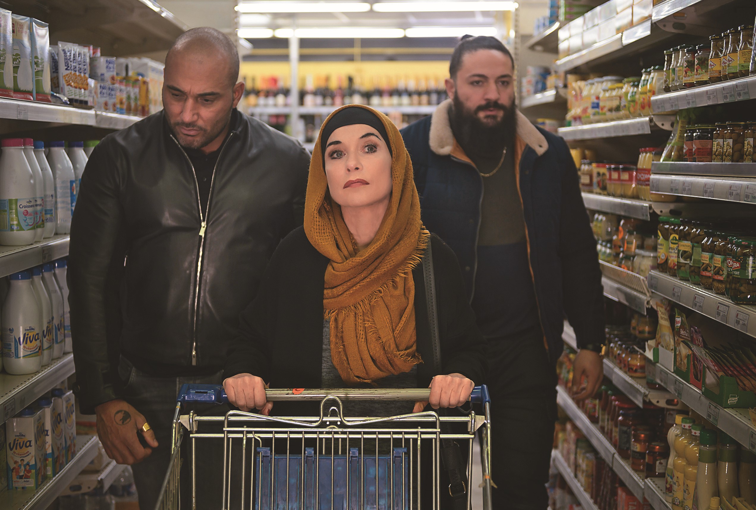 伊莎貝雨蓓儘管演喜劇也是氣定神閒、自帶氣場，電影還有種我行我素的趣味。（原創娛樂提供）