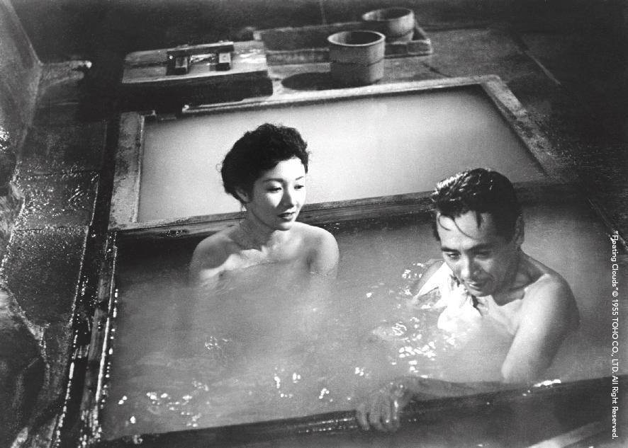 由高峰秀子(左)與森雅之主演、改編林芙美子小說的《浮雲》,是成瀨巳喜男的巔峰之作。(光點台北提供)