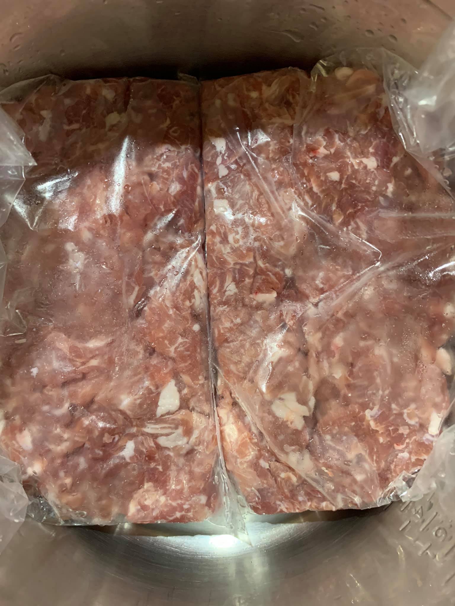 準備2包豬肉絲。
