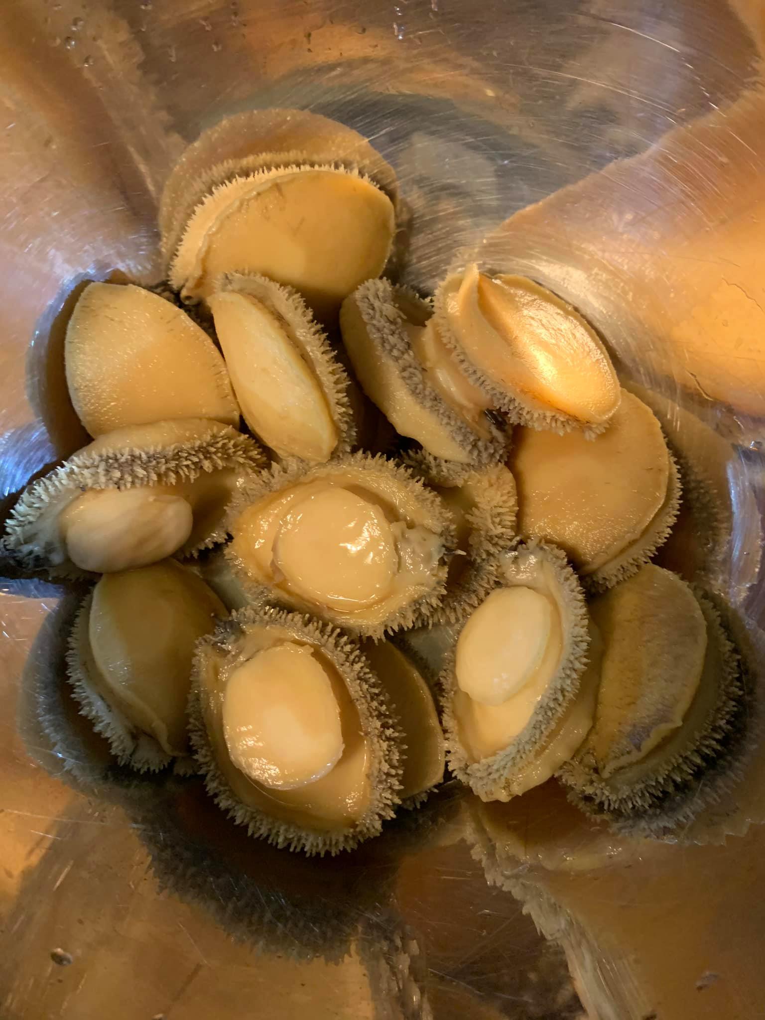 之前滷好的鮑魚。