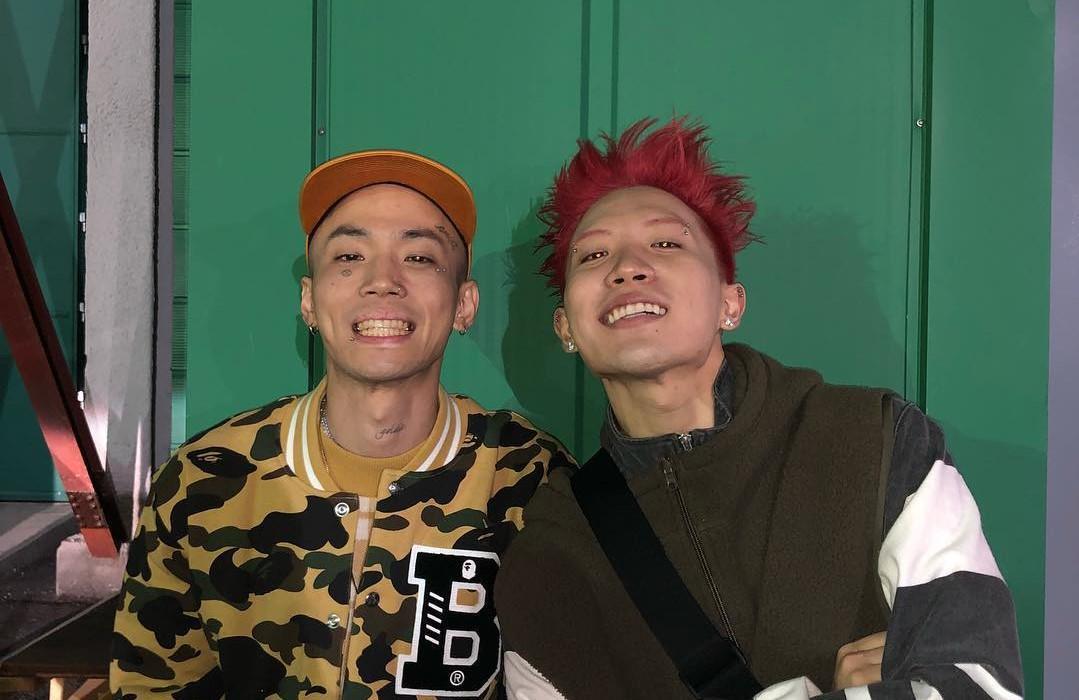 《Show Me the Money》第7季冠軍Nafla(右)與Loopy承認在去年曾吸食大麻。(翻攝自mkitrain IG)