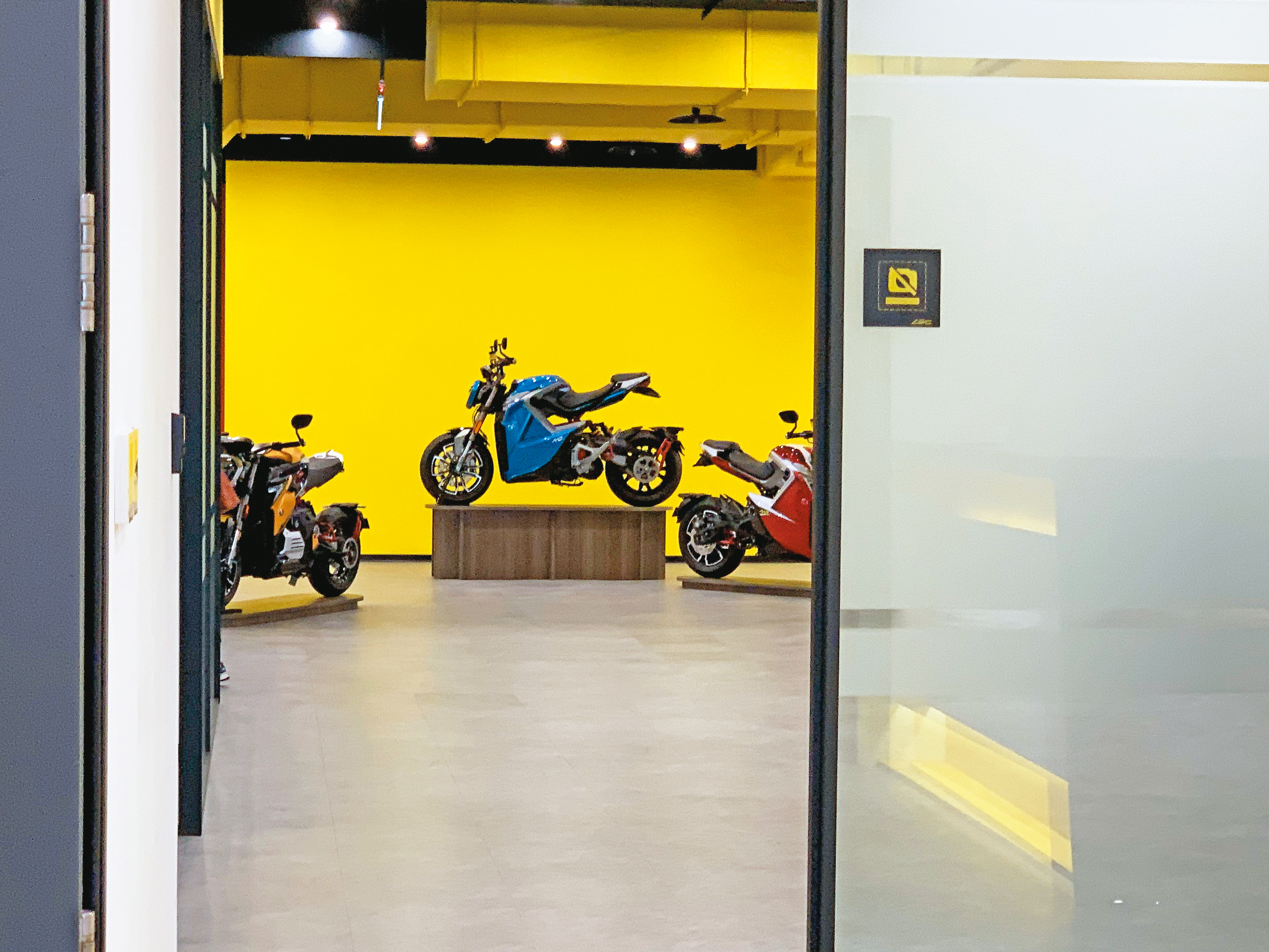 湛積總部潛藏在桃園龜山文禾路的科技大樓,與Gogoro總部相距5公里。