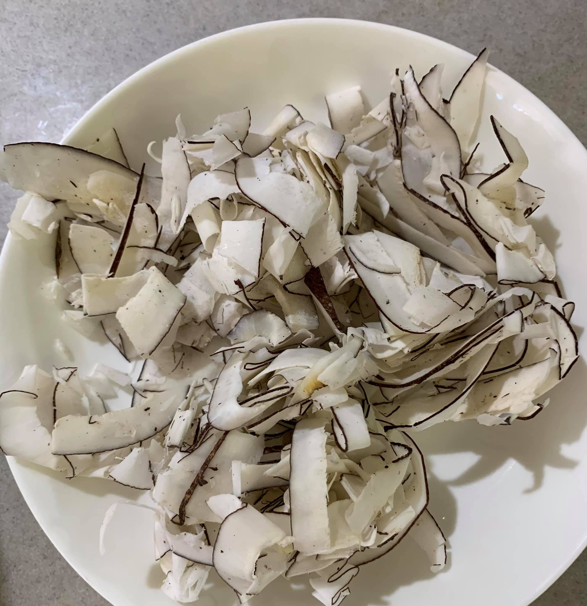 有清熱潤肺之效的海底椰1包。