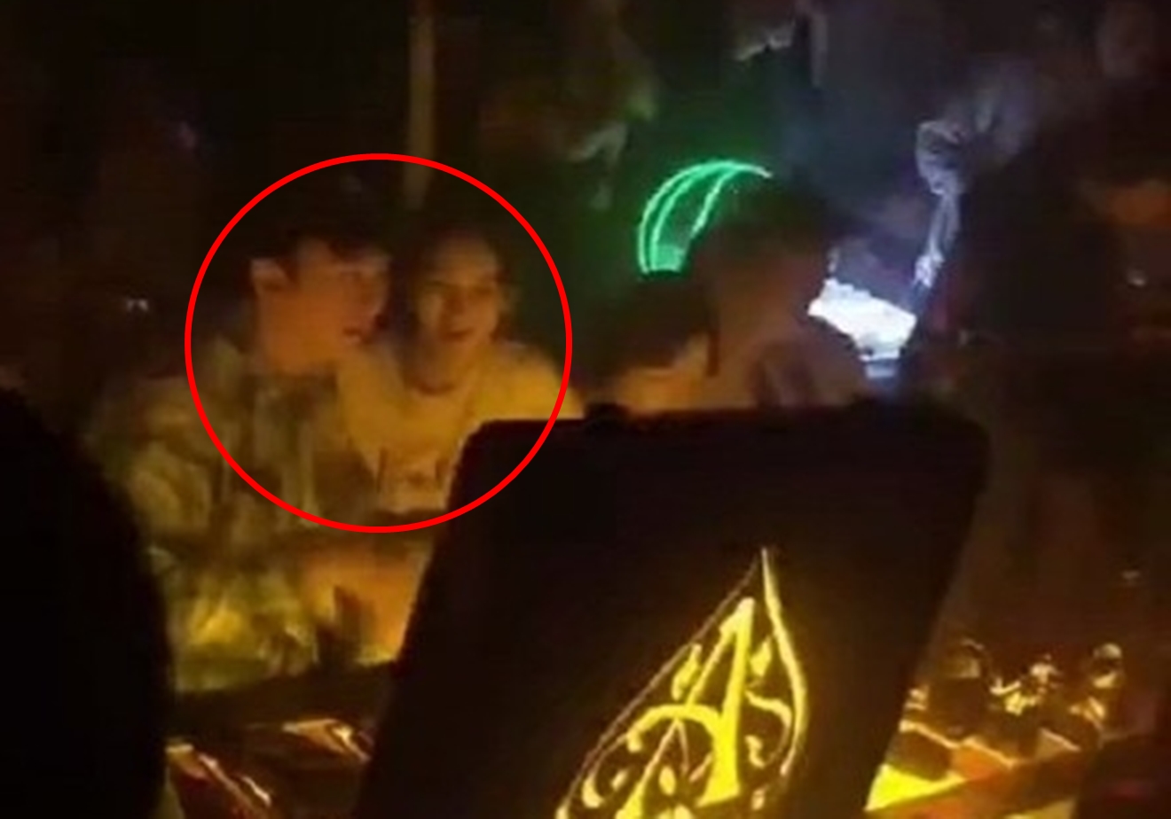 王思聰1晚開了200瓶黑桃A頂級香檳，出手闊綽嚇壞一般民眾。（翻攝自新浪娛樂）