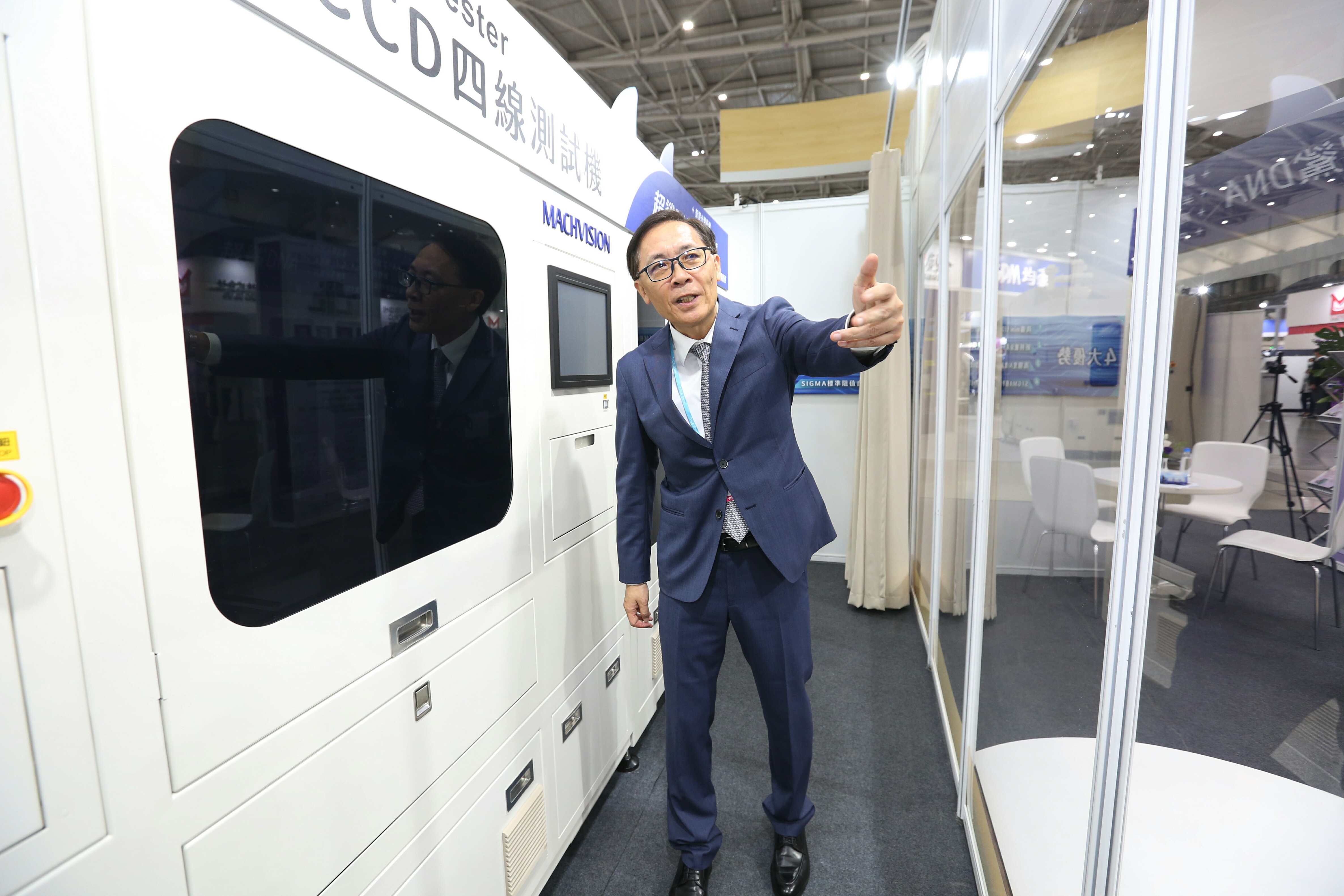 牧德科技今在TPCA展中發表新設備旋轉盤四線測試機，被董事長汪光夏視為年底的重磅祕密武器。