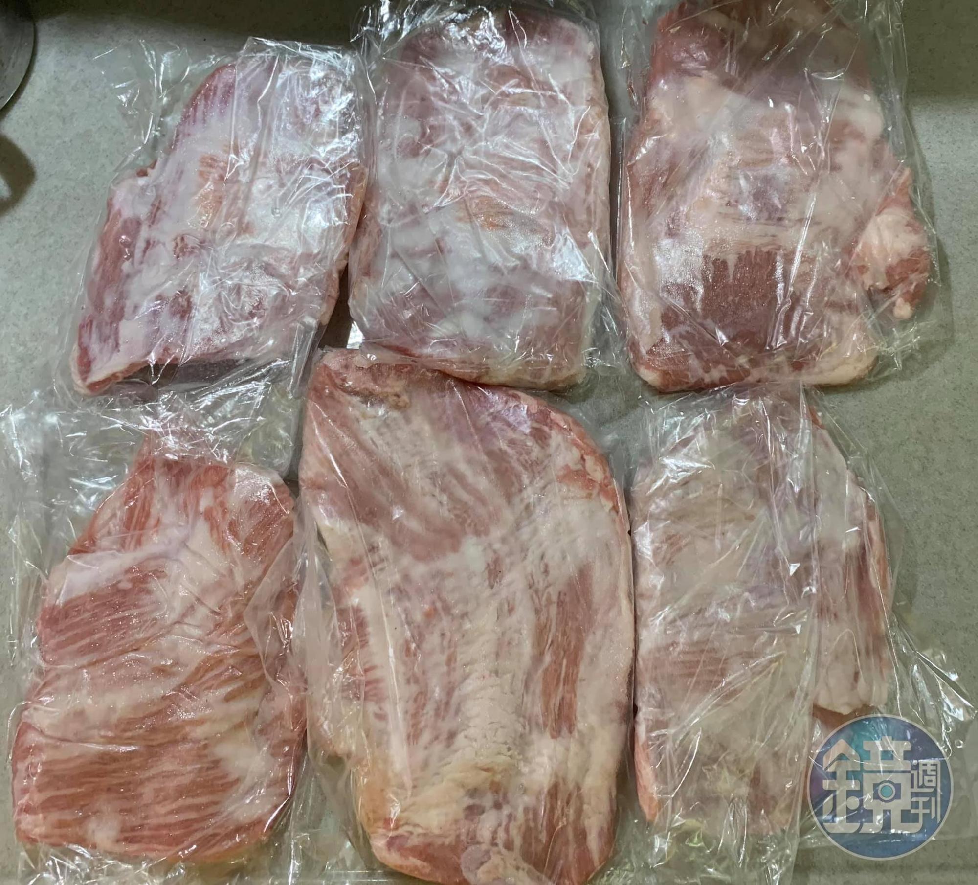 跟肉舖訂了6塊豬頸肉。