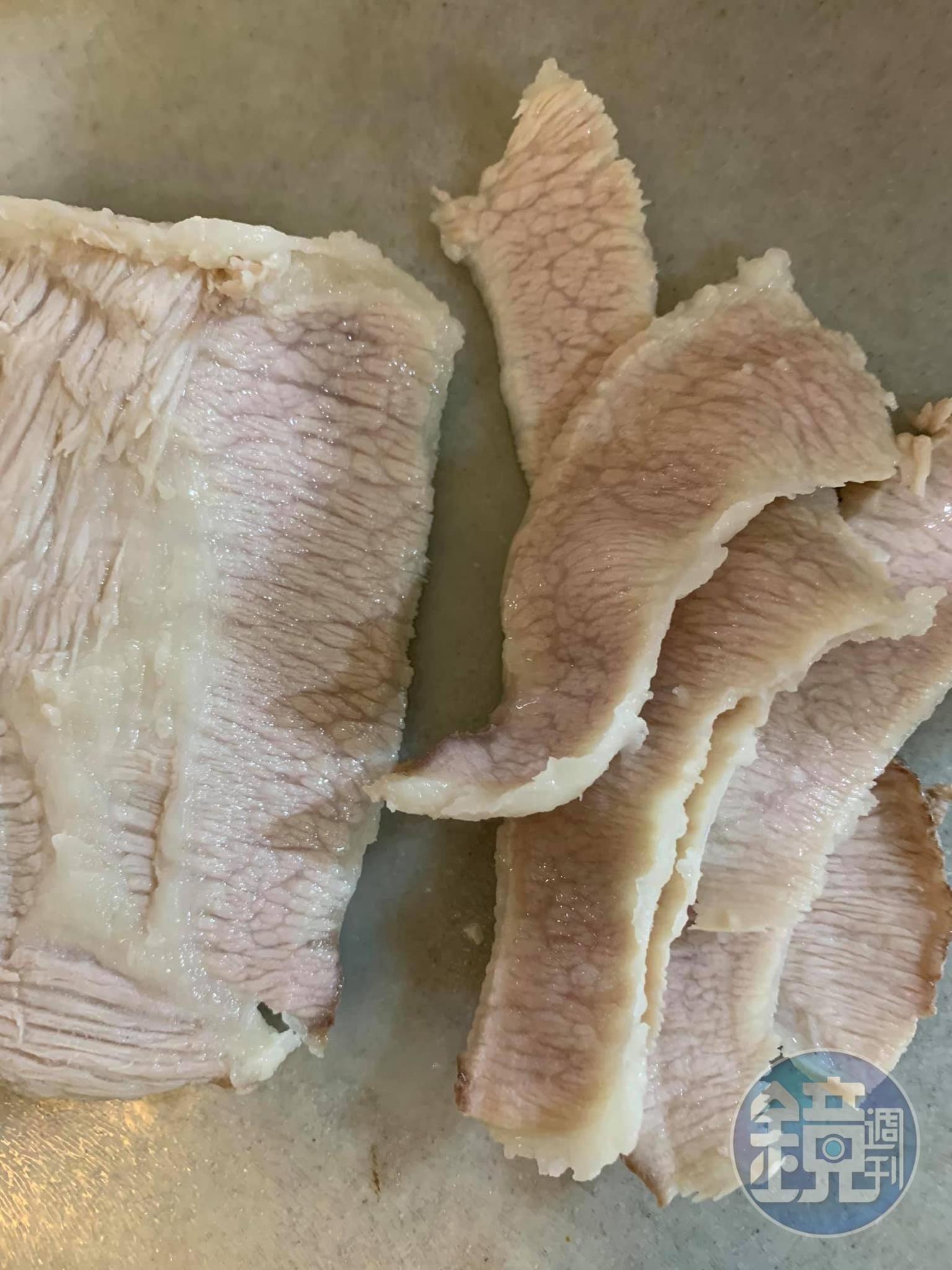 斜切橫紋,看看那肉汁。