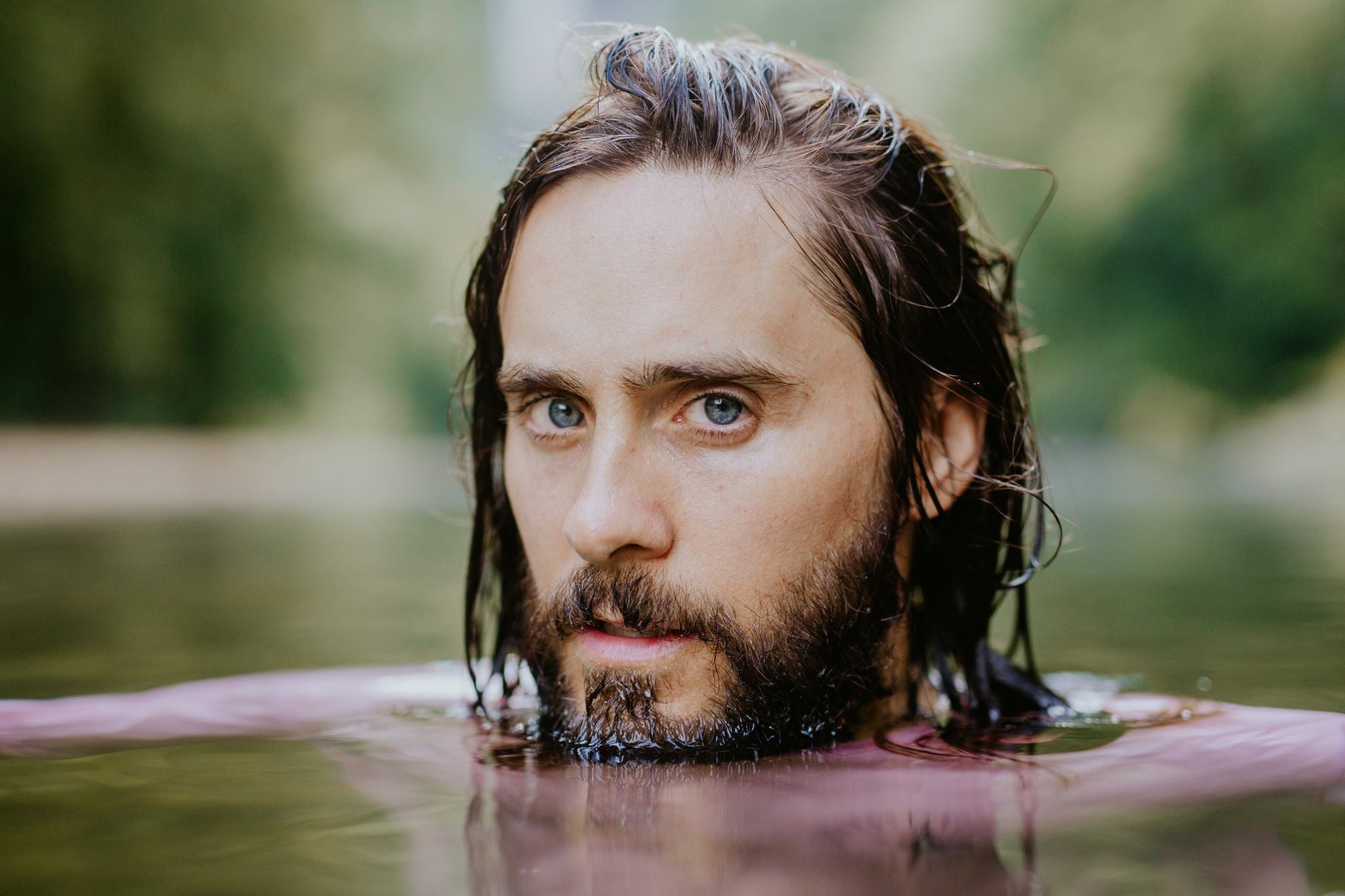 傑瑞德雷托(Jared Leto)傳出將以「小丑」回歸DCEU,加入查導版《正義聯盟》。(翻攝自Jared Leto臉書)