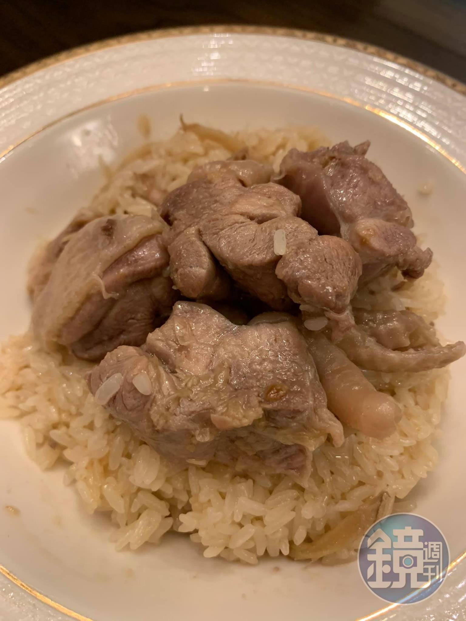 真正好吃的麻油雞飯，滿是吟松閣的回憶。