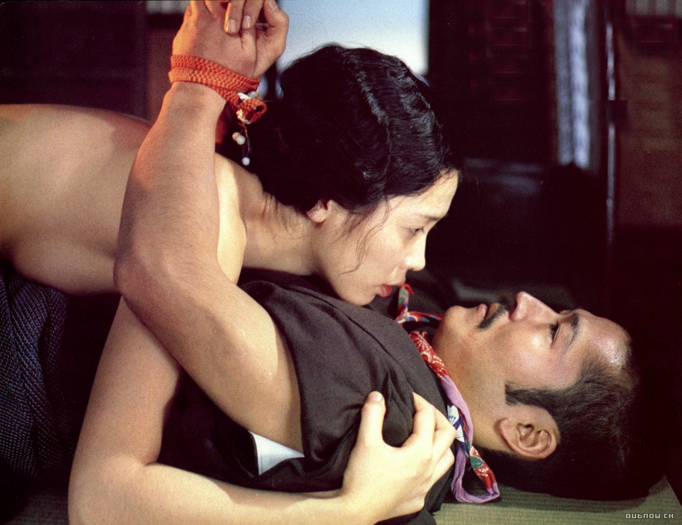 電影《感官世界》有多場真槍實彈的交媾場面，加上驚悚結局，引起各國影壇爭議。（傳影互動提供）