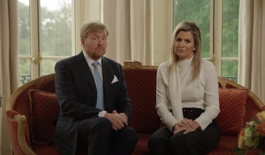 荷蘭王室於疫情期間前往希臘度假遭國民砲轟，國王對此發布道歉影片。（翻攝 Koninklijk Huis Youtube）