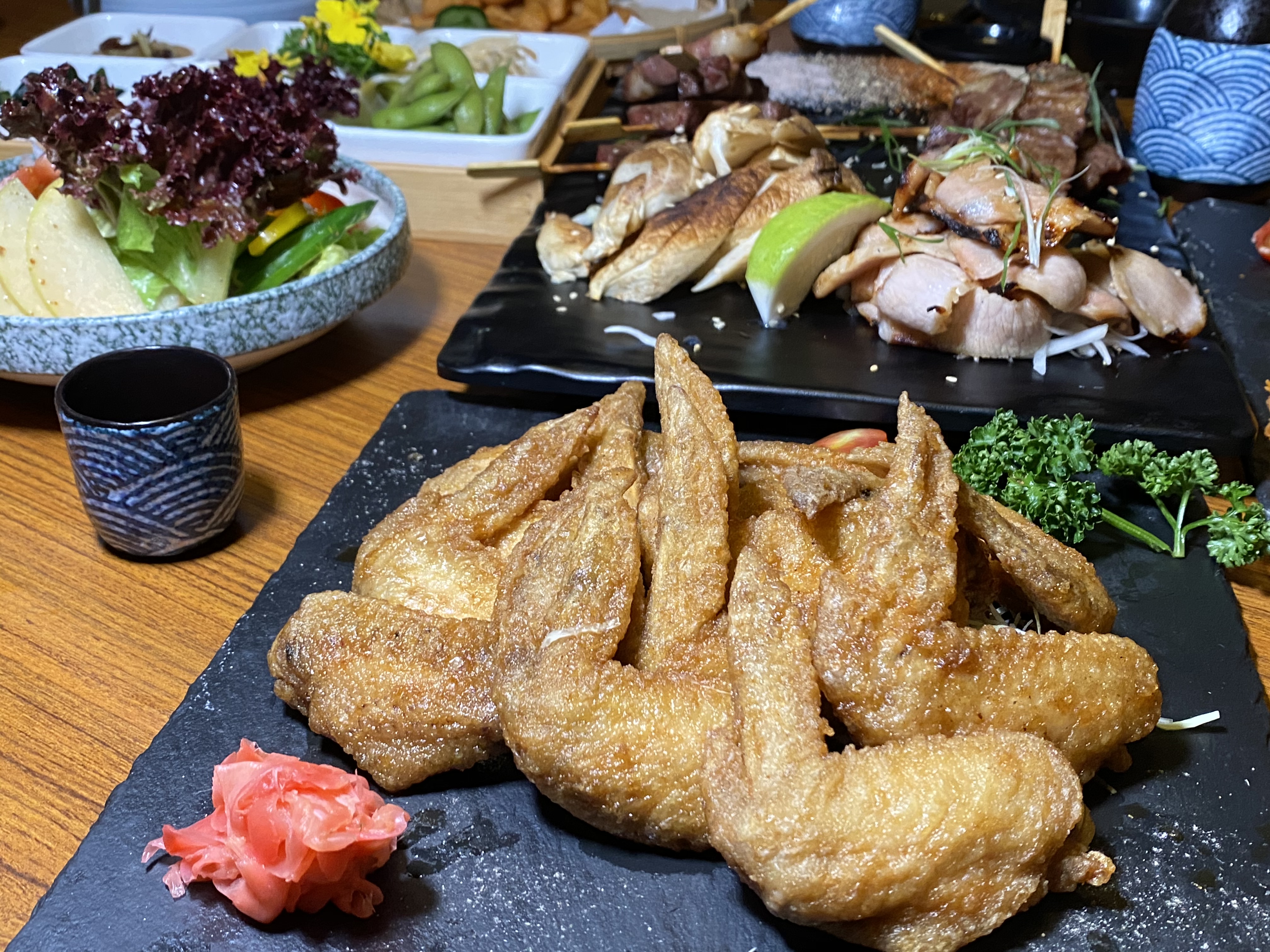 各種料理一同上桌，相當精采。