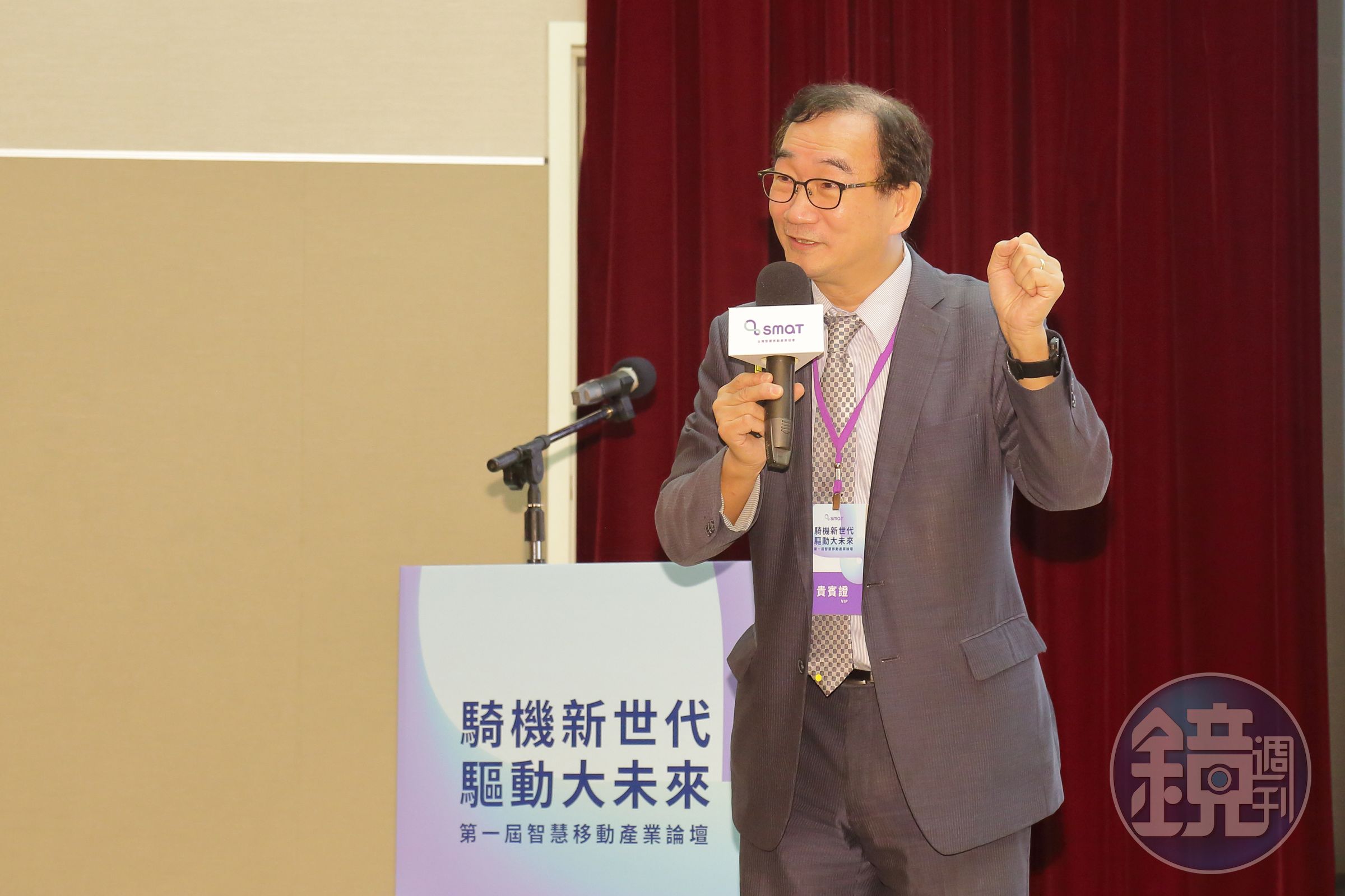 中華經濟研究院副院長王健全呼籲，台灣應該組成國家隊，從政府、企業到民眾一起來支持電動機車產業，不但能讓產業創新及技術提升，有利發展完整供應鏈體系，還能提升台灣的國際形象。