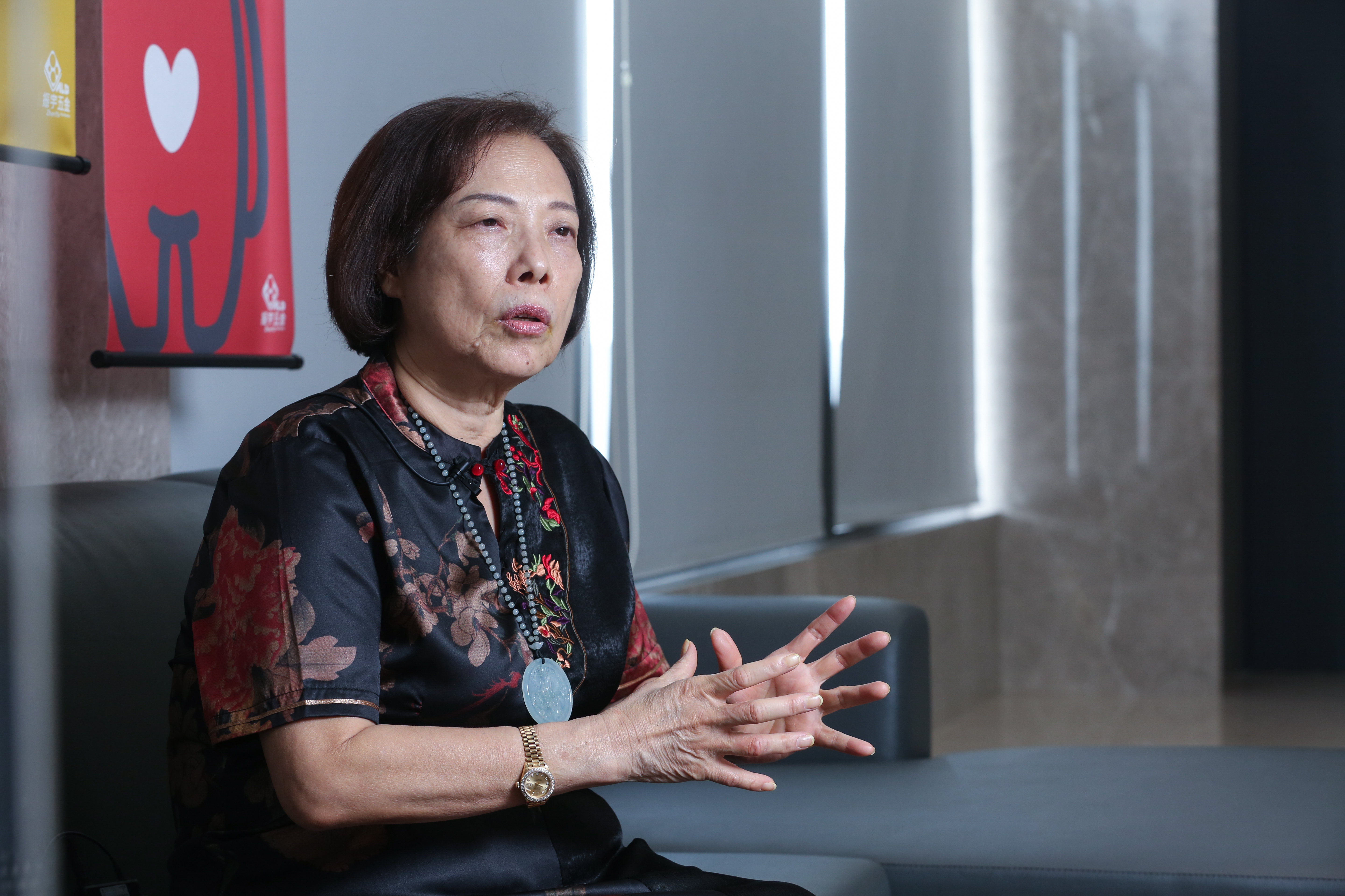 曾善認為君子愛財取之有帶，堅持薄利多銷，累積不少死忠顧客。