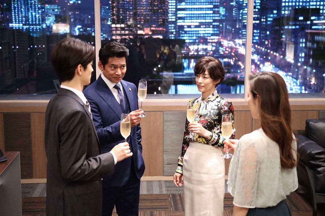 鈴木保奈美和織田裕二在《SUITS無照律師》續前緣，令《東京愛情故事》劇迷相當興奮。（翻攝自drama_suits IG）
