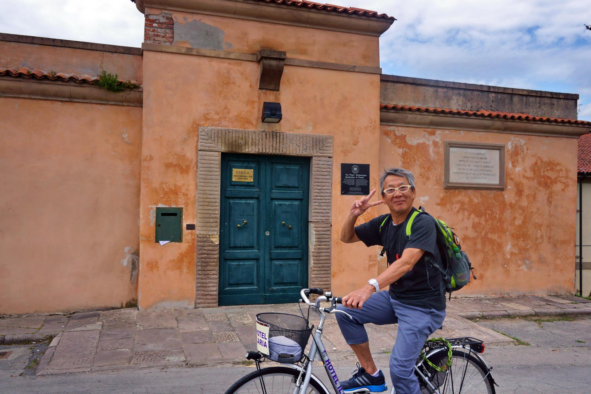 張國立熱愛旅遊，出過多本遊記，也考過旅遊領隊證照。不過他只帶過一次團，因為不想管人。（圖／張國立提供）