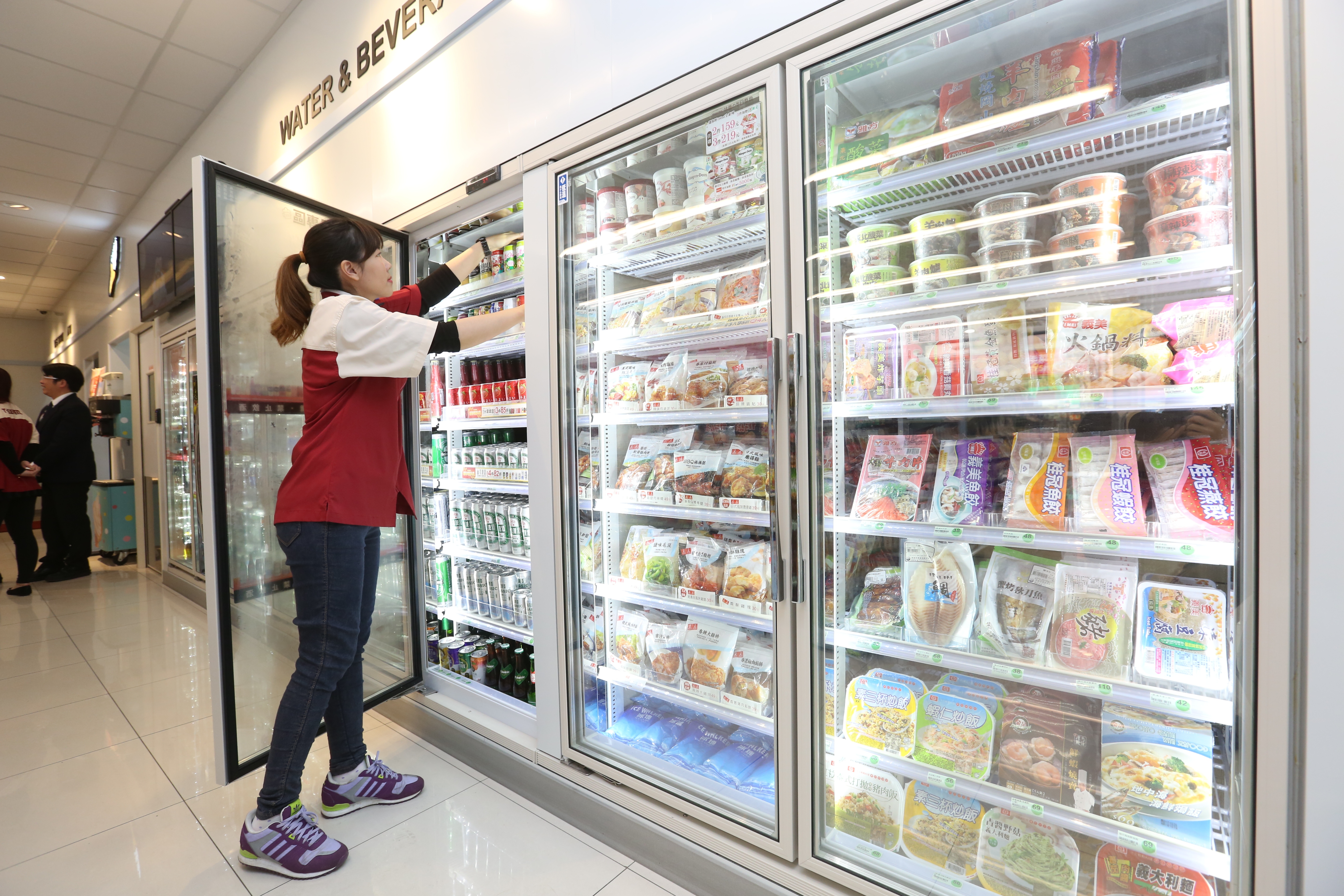 盤點宅食概念股，大成、卜蜂、泰山、統一、聯華、大統益、中華食等上半年都有明顯成長。