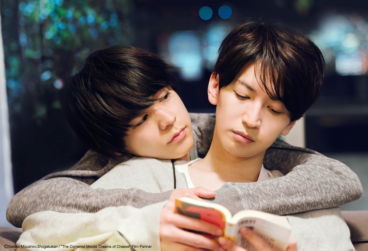 關8大倉忠義（前）與成田凌主演電影《愛在末路之境》。（車庫娛樂提供）