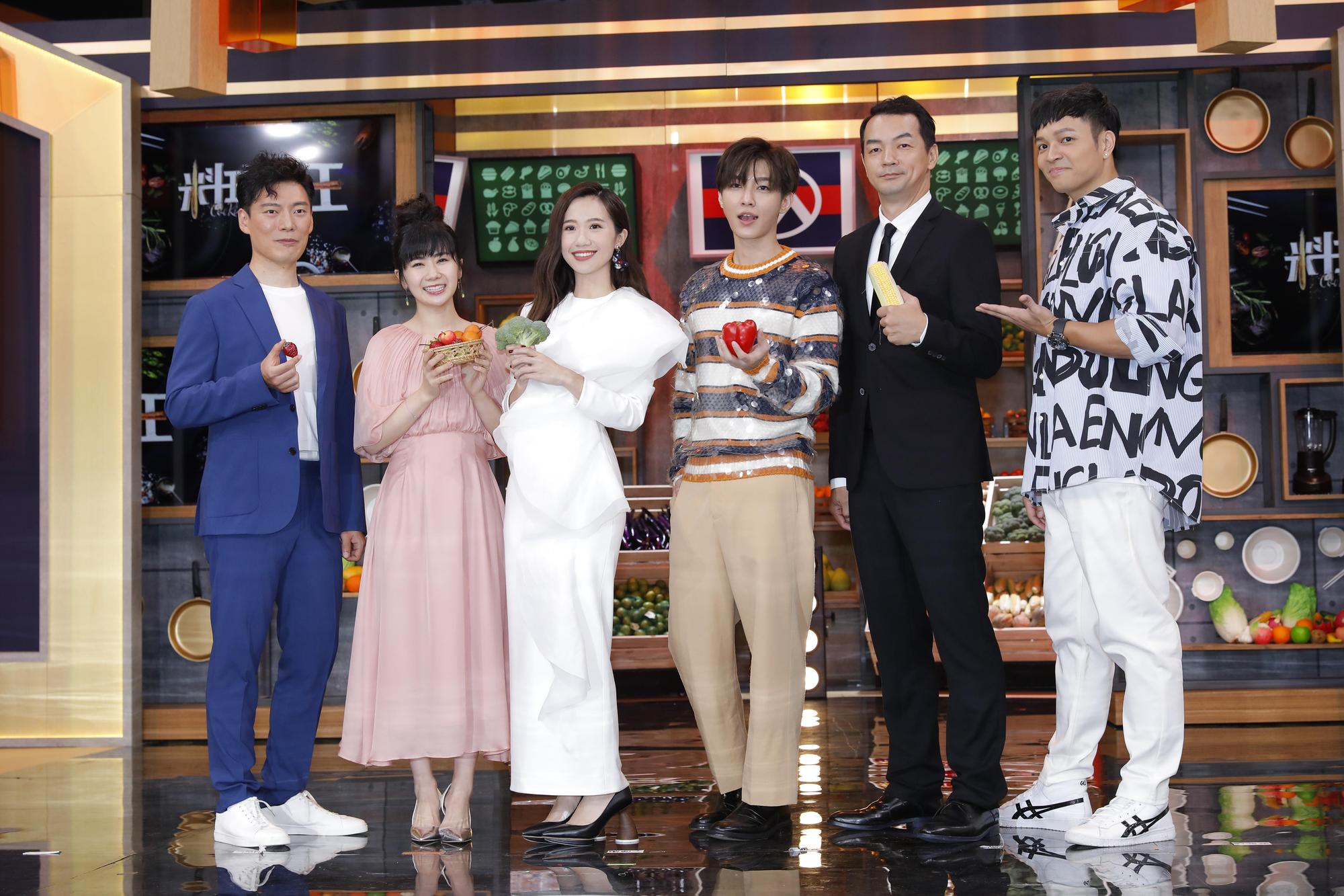 Lulu主持新節目《料理之王》,製作單位邀請炎亞綸擔任飛行導師。