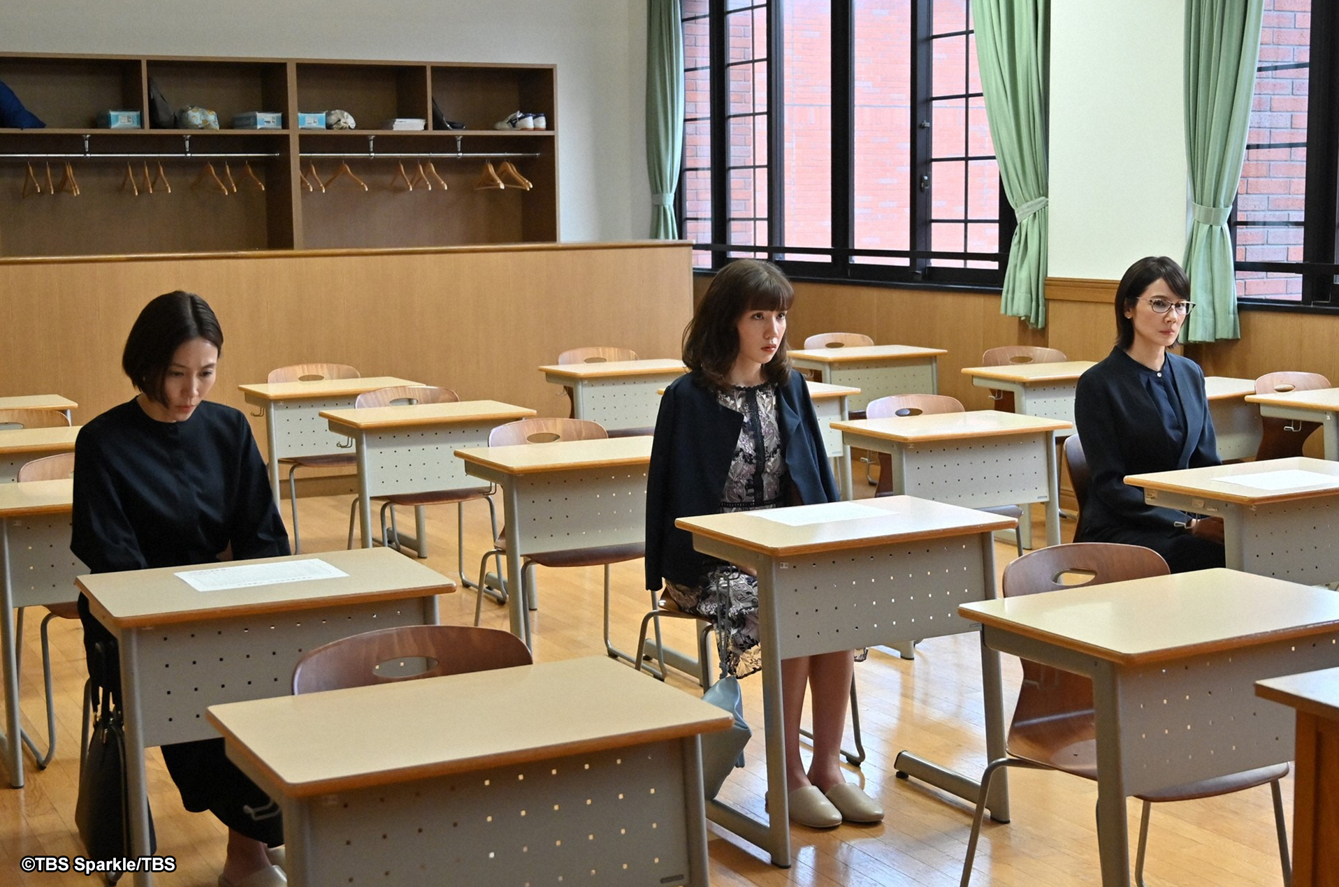 日劇《戀愛的母親們》由木村佳乃(左起)、仲里依紗與吉田羊出演。(friDay影音提供)