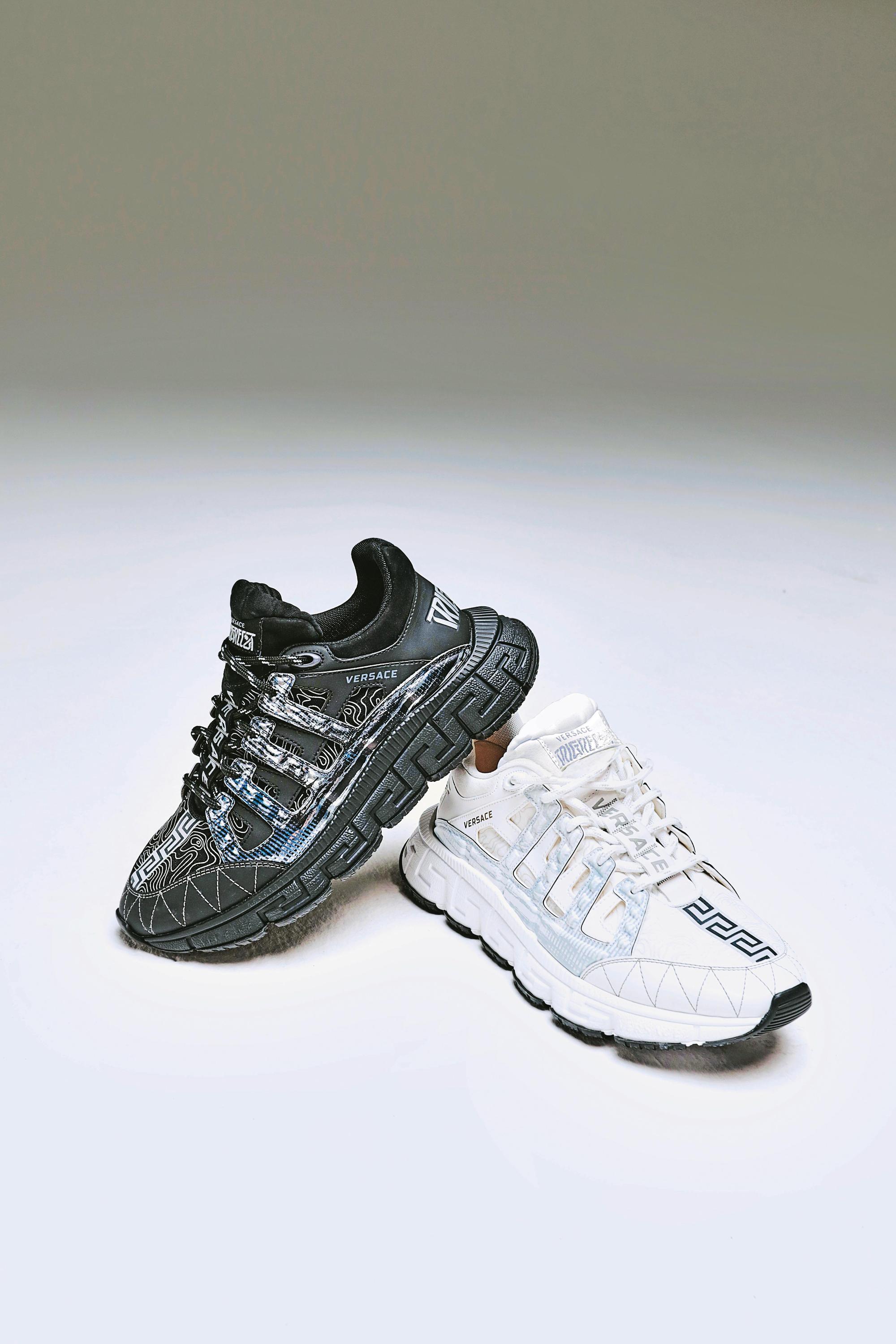 Trigreca運動鞋,NT$28,500。(VERSACE提供)