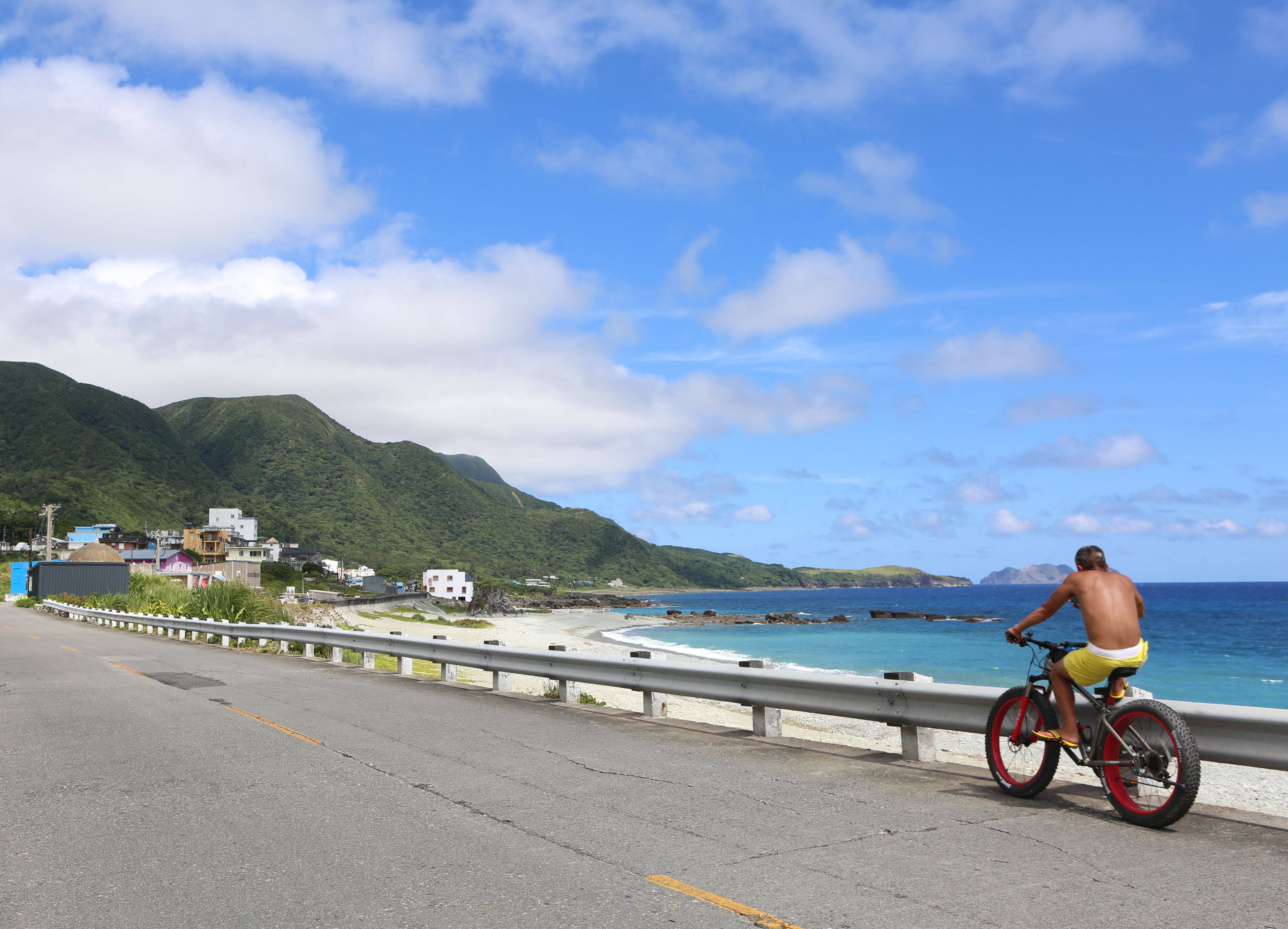 中台灣觀光產業聯盟協會發起「安心遊2.0計畫」，預計號召全台500家旅宿業者提供500元優惠。