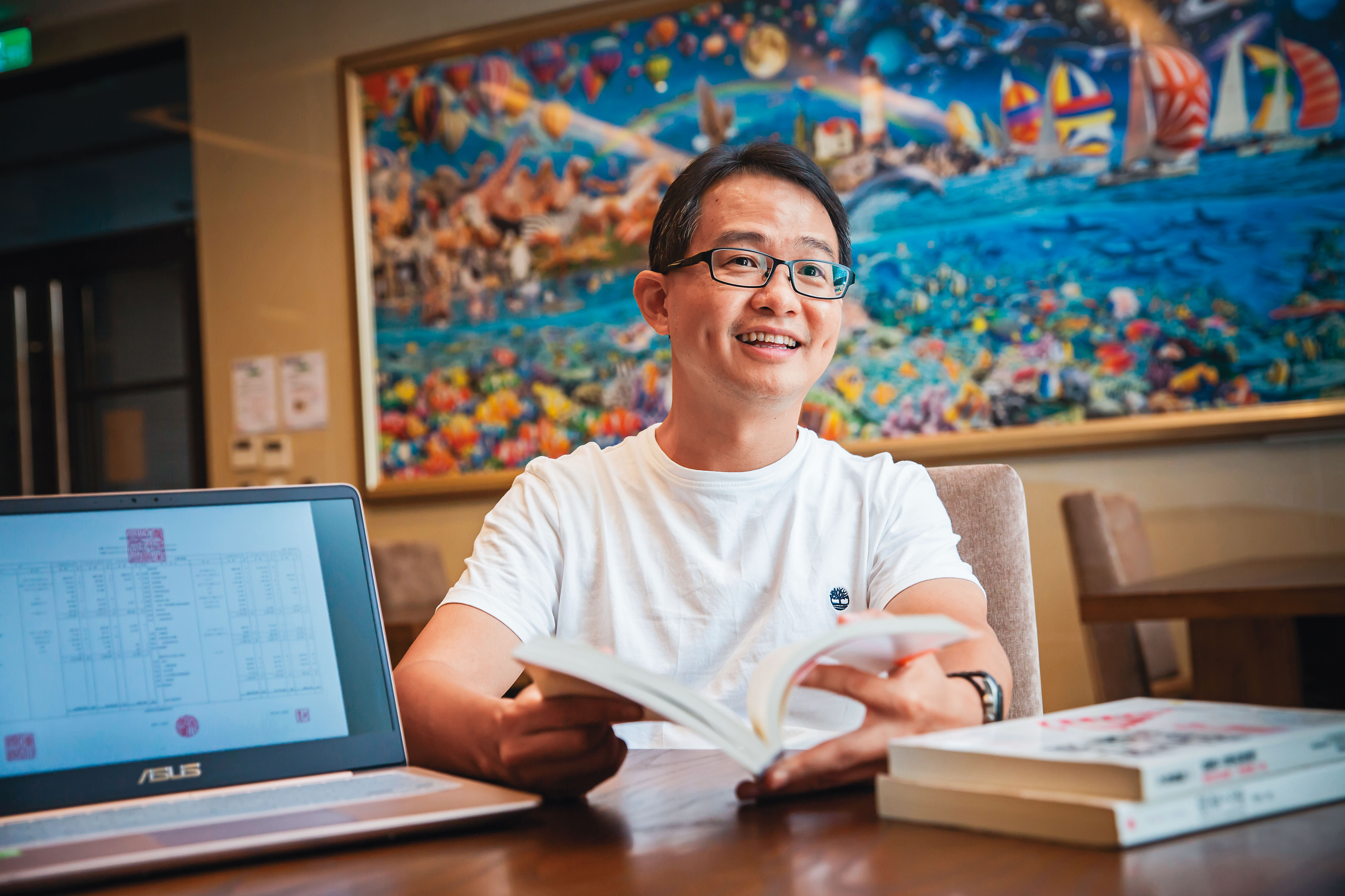 尼莫強調，投資就是勤做功課，一年365天他日日花2至4小時在研究個股上，從不間斷。