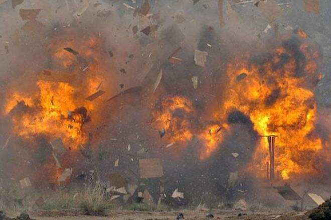 巴基斯坦西北部城市白沙瓦一處清真寺今發生爆炸事件。（翻攝自推特@baramullawatch）