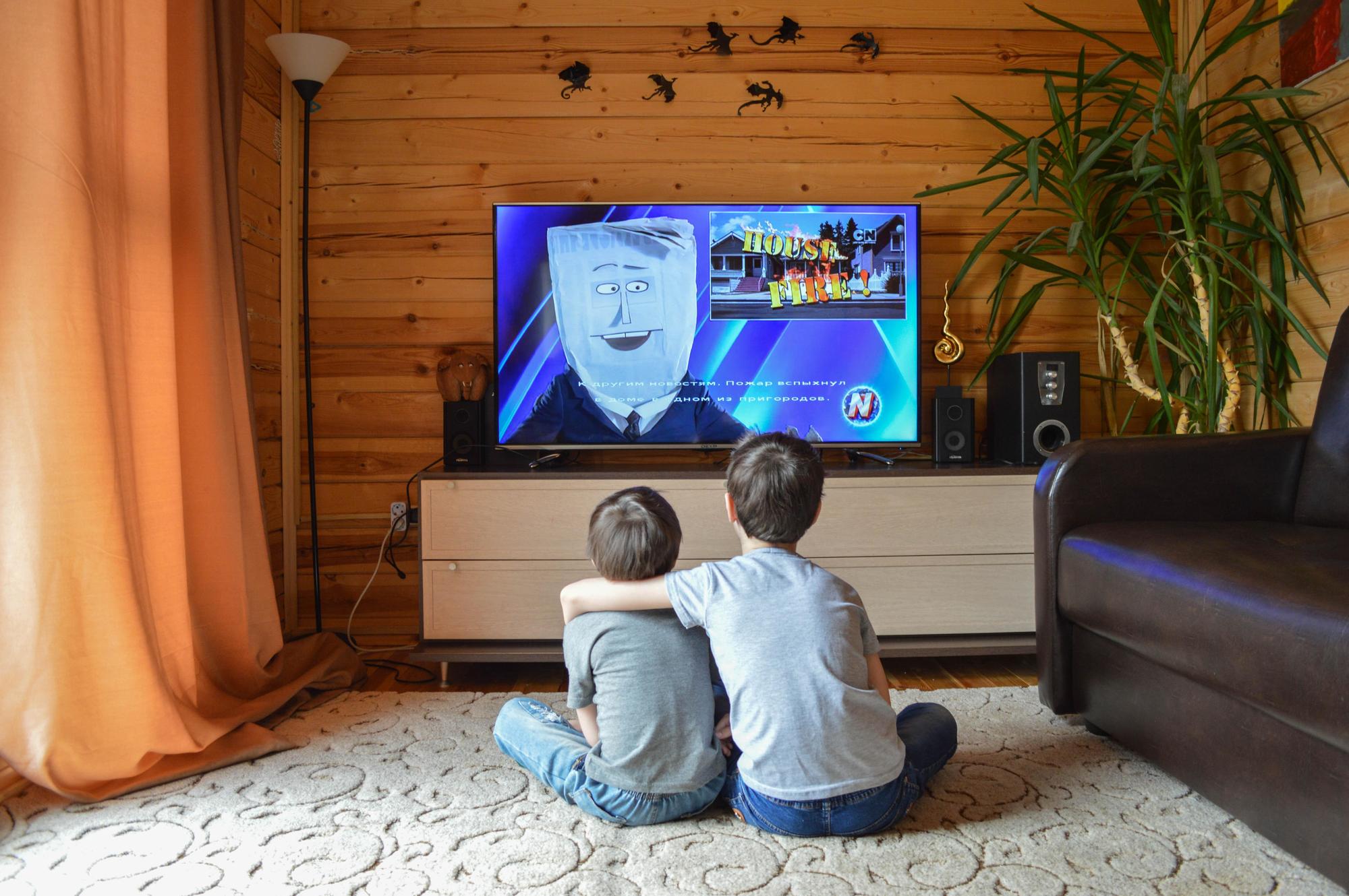 8歲男童因早睡早起,救了全家人和寵物兔。(示意圖,Pexels)