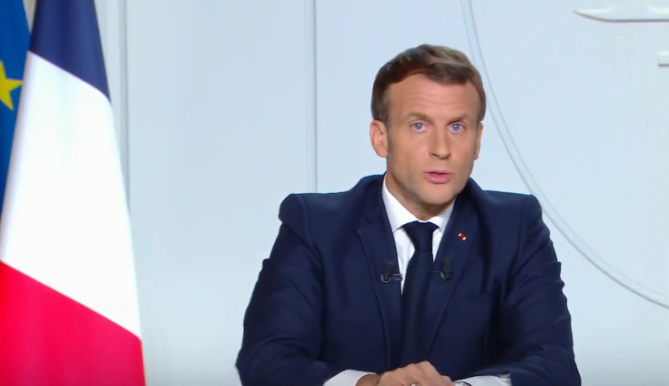 法國總統馬克宏進行全國轉播演說表示，自30日起全國將重啟封鎖，直到12月1日止。（翻攝自Emmanuel Macron臉書）