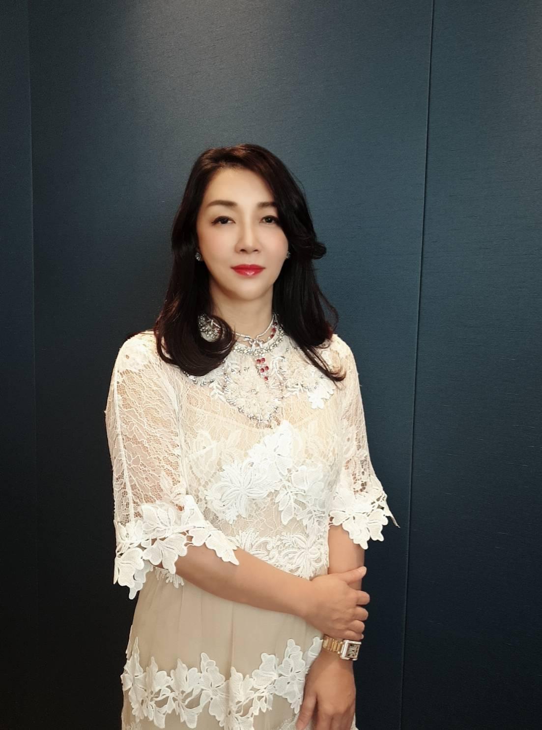 張麗綺今（29）日與媒體餐敘，談到公司展望規劃。（麗彤生醫提供）