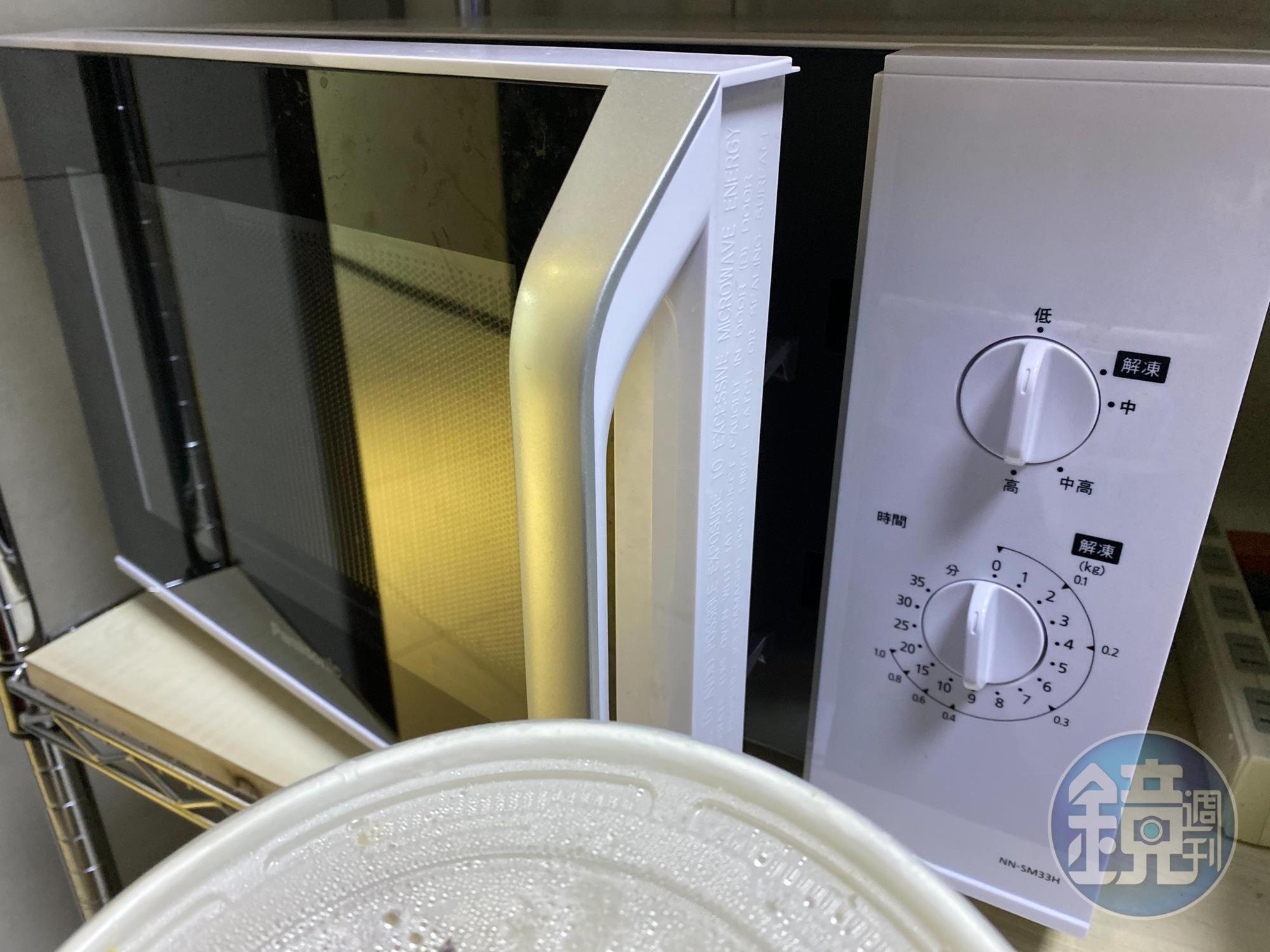 食藥署對冷凍冷藏調理食品進行稽查,揪出12件違規商品,其中大腸桿菌超標佔最大宗。(本刊資料照)