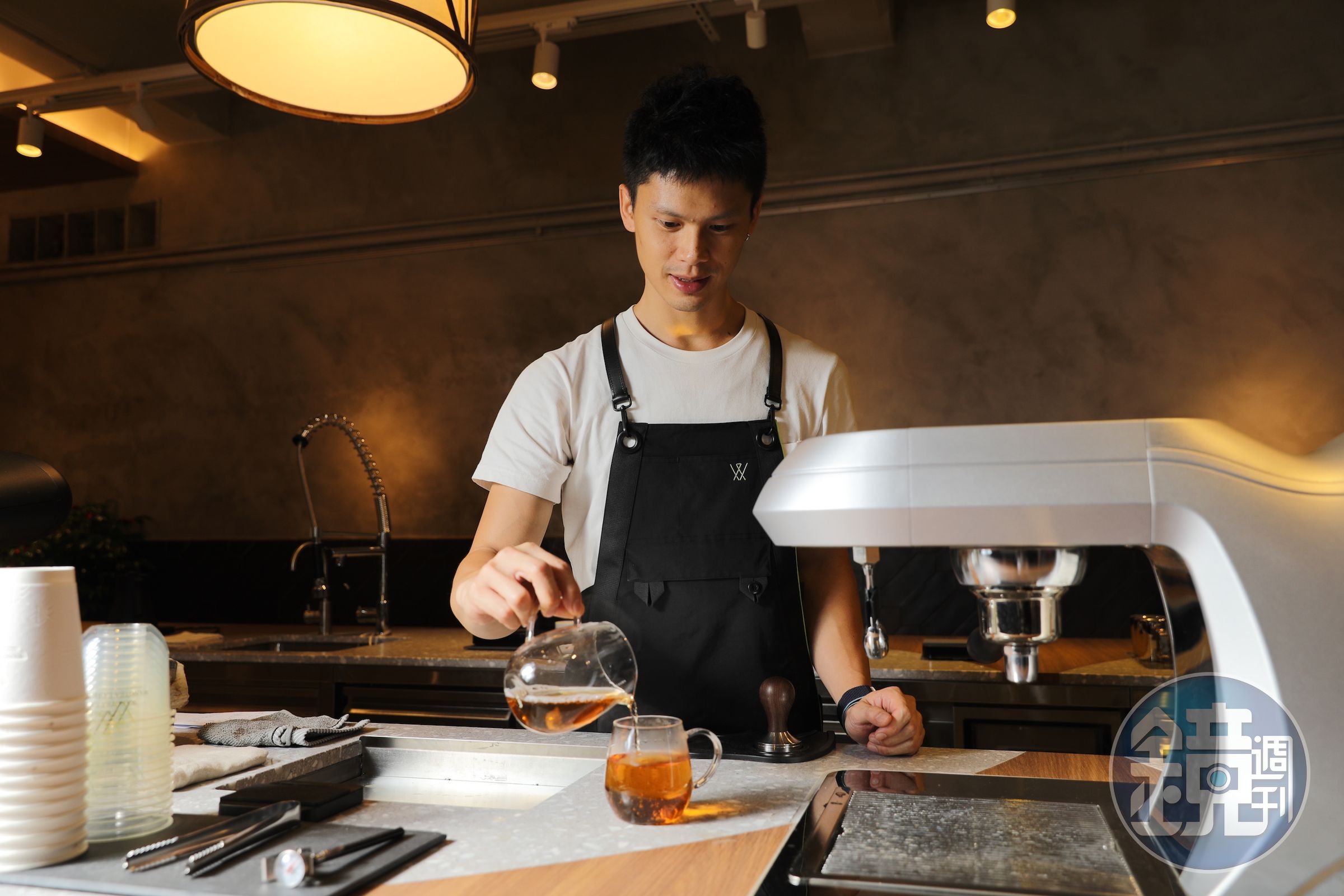 「有記名茶」第五代王聖鈞打造更貼近新世代的茶飲空間Wangtea Lab。