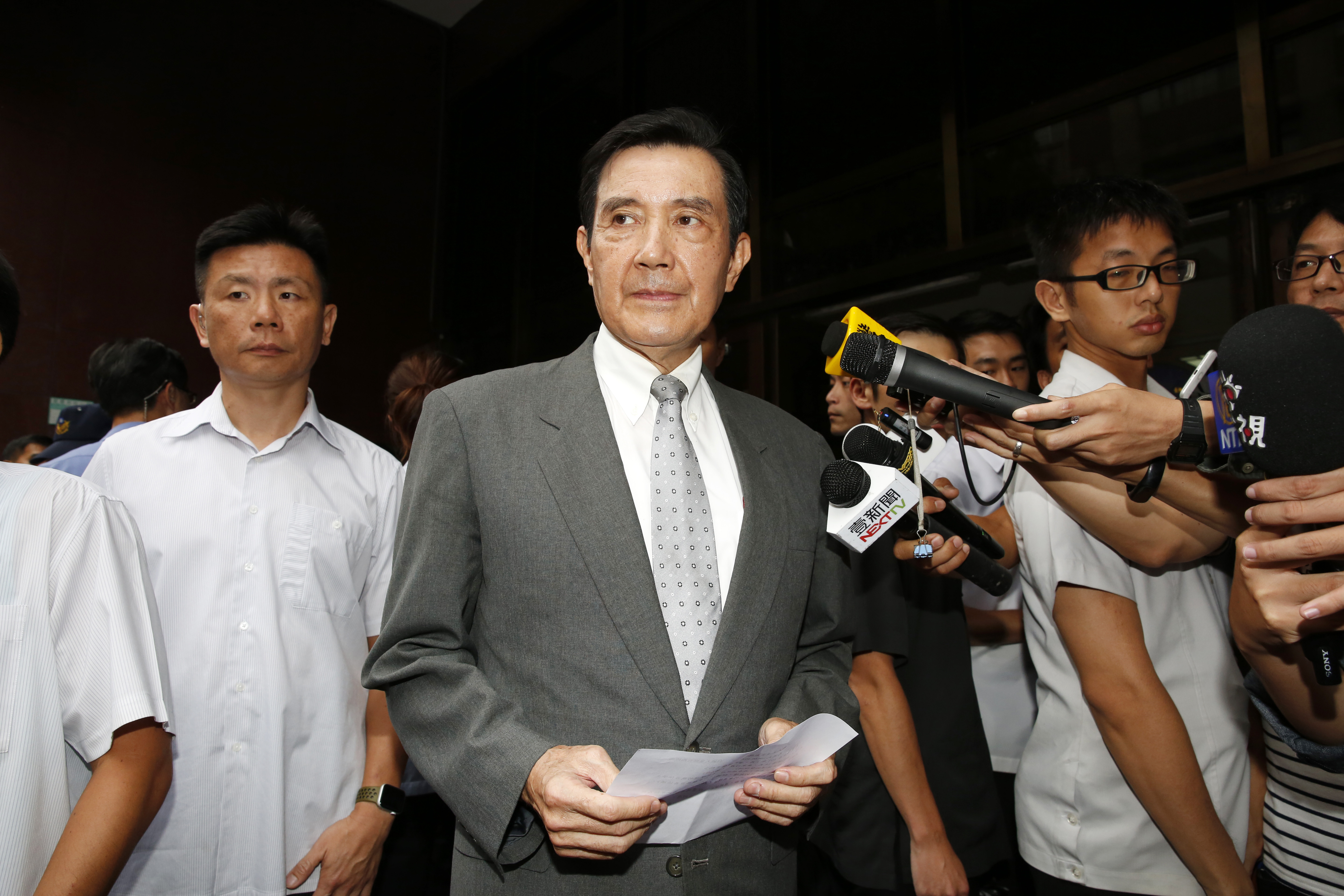 馬英九今（30日）批評防疫中心過去指健康人「不用戴口罩」政策，強調「我們國人在可愛的地方就是不完全聽政府的話」。（本刊資料照）