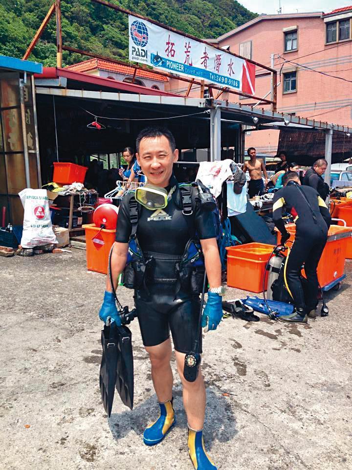 黃崇家和李淑楨都是潛水同好,當年也因為同樣興趣擦出愛火閃婚。(翻攝自黃崇家臉書)