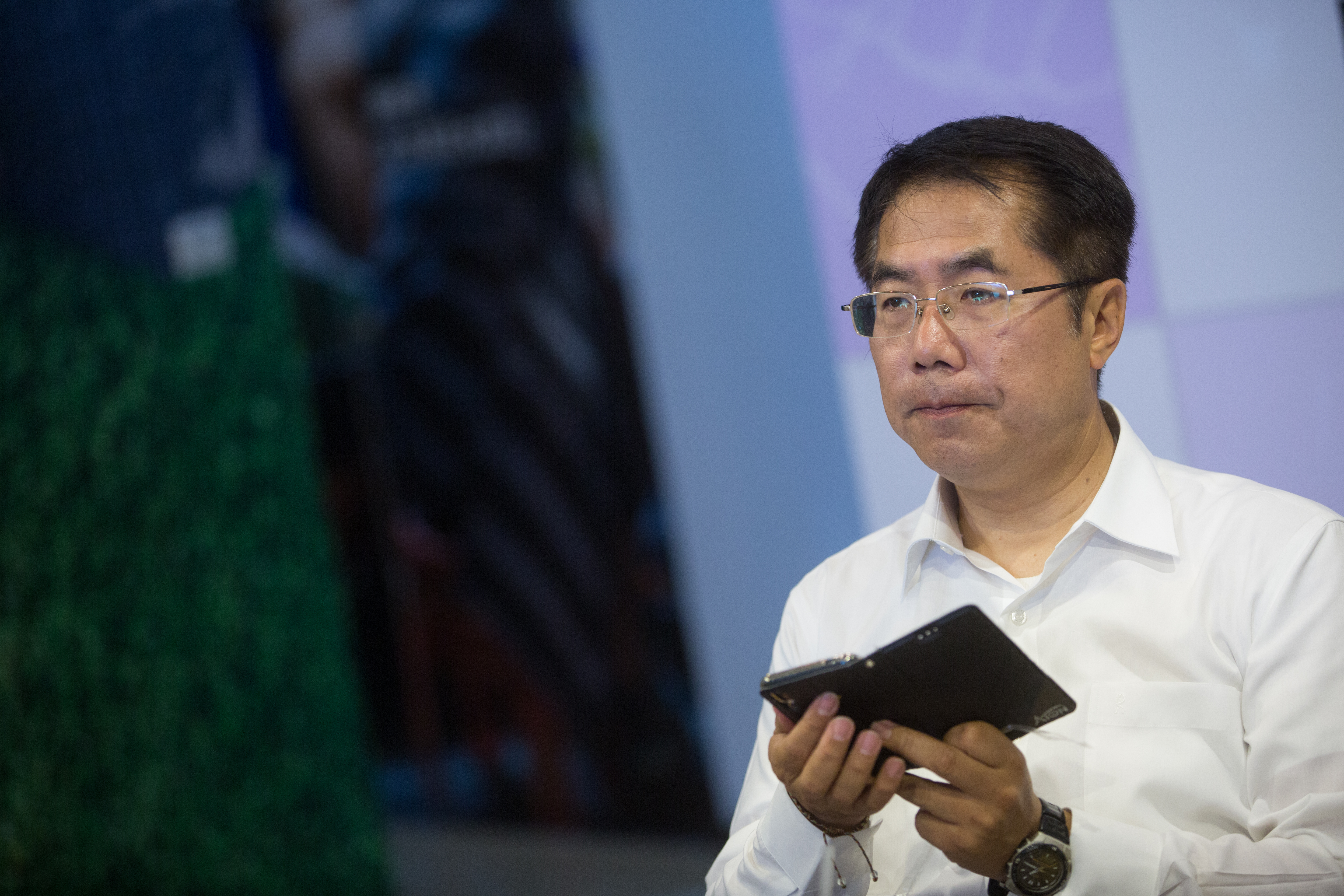 針對女大生命案，有人將路燈不亮歸咎慘案原因之一，黃偉哲回應，據初步了解，6月至今僅有2盞不亮。（本刊資料照）