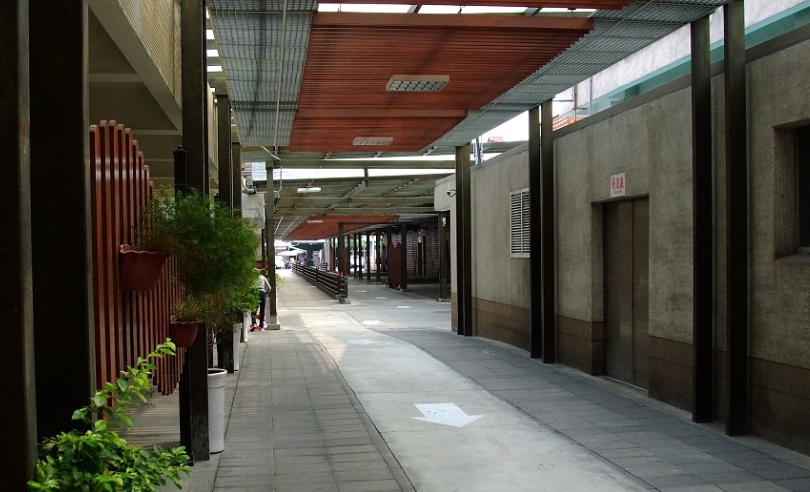 女大生家屬昨晚抵達台灣，經檢疫措施後急奔高雄見愛女；圖為高雄殯儀館。（翻攝自Google Map）