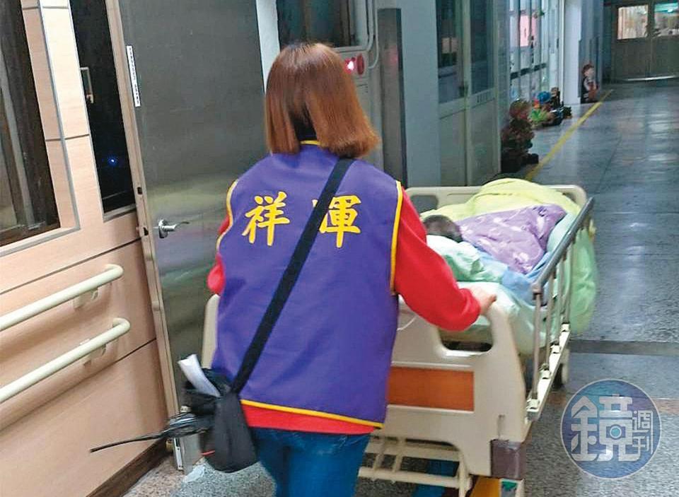 祥暉集團遭投訴旗下員工清潔、照服工作都得做,每天平均工時超過12小時,卻沒有加班費。(民眾提供)