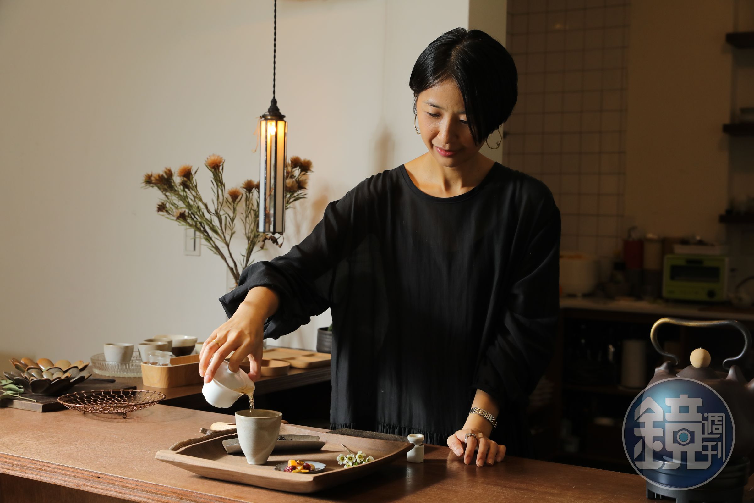 「清山寶珠」主理人李茹萍出身茶農家庭，希望打造如咖啡館般親切的茶空間。